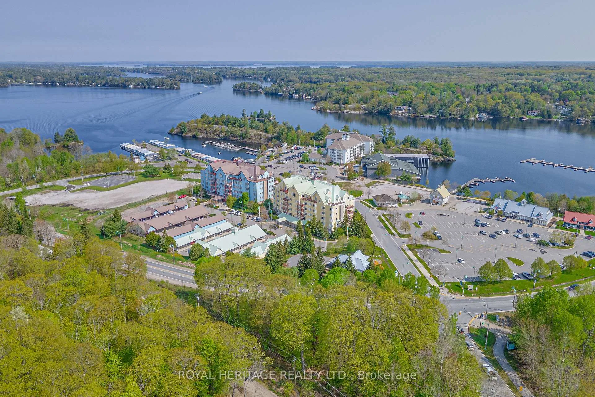 Photo 1 of Unit 605, 130 Steamship Bay Rd, Gravenhurst, Muskoka (S) — HOMEH
