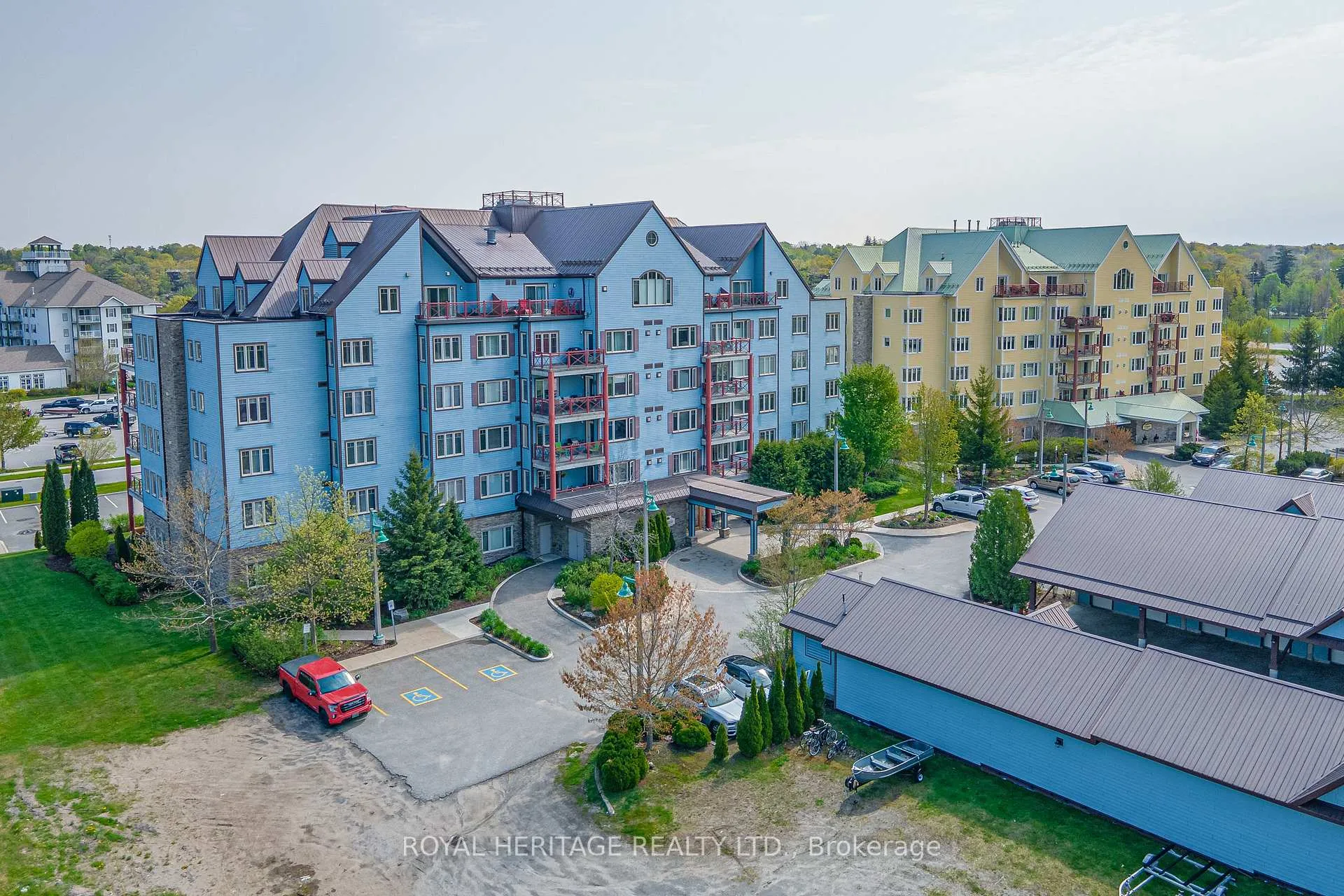 Photo 5 of Unit 605, 130 Steamship Bay Rd, Gravenhurst, Muskoka (S) — HOMEH
