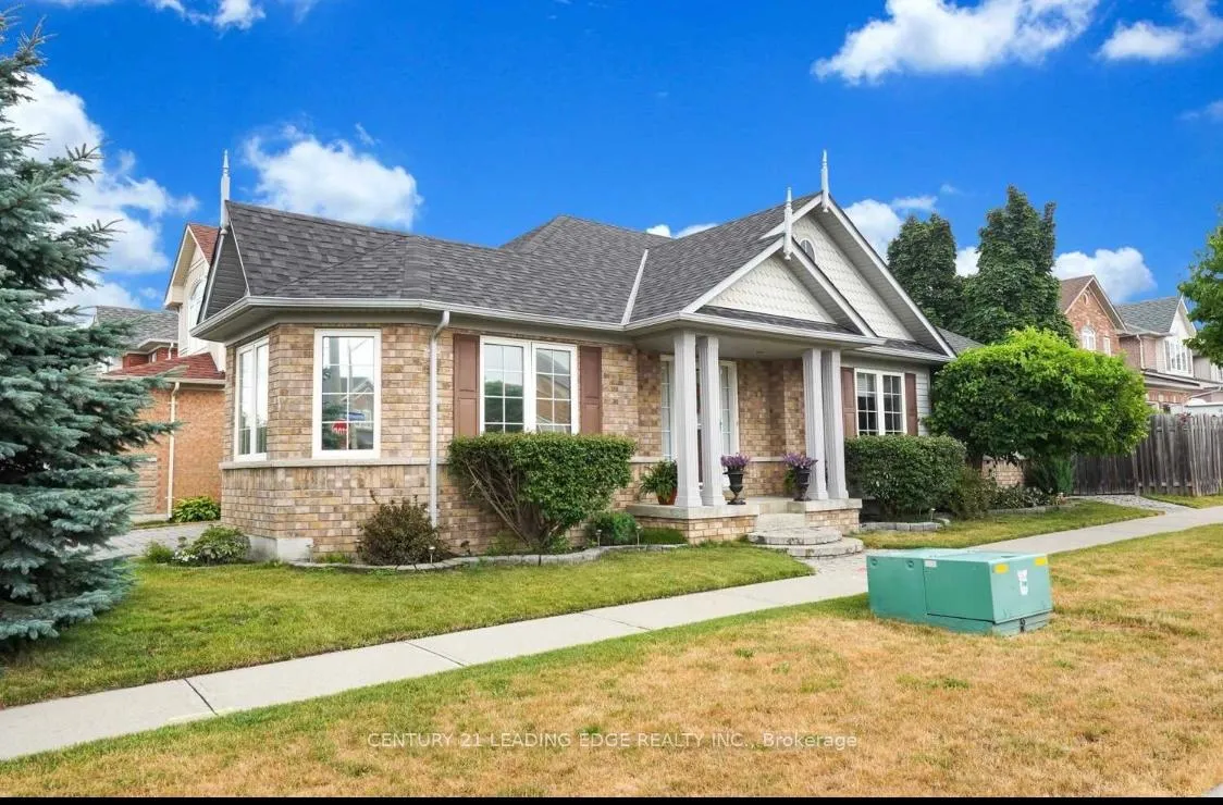 Front of 1703 Whitestone Drive S