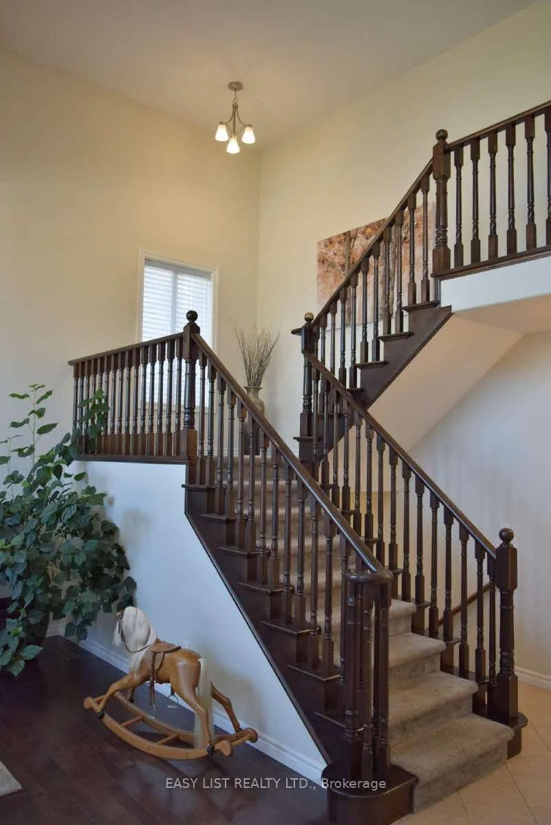 Photo 5 of 50 Ferris Drive, Wellesley — HOMEH