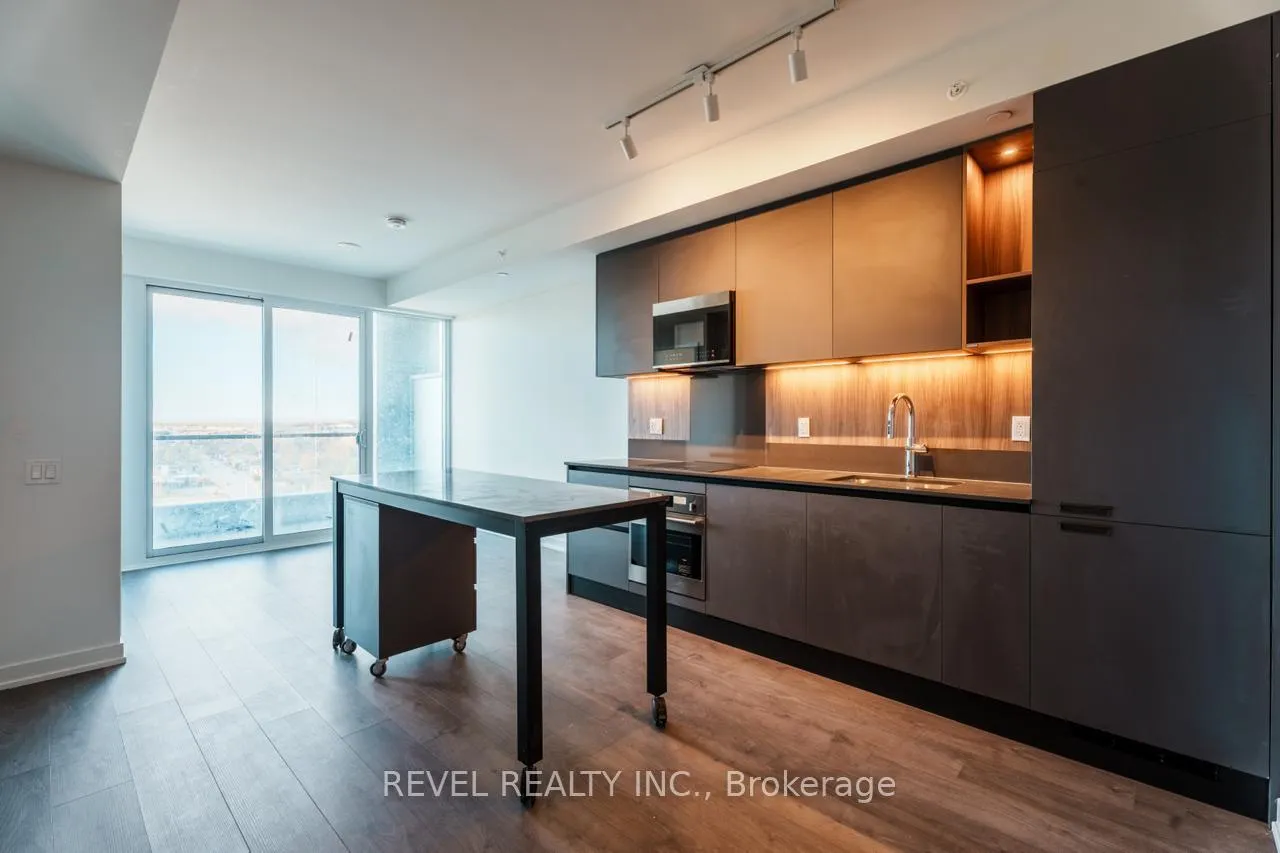 Photo 9 of Unit 1312, 39 Mary Street, Barrie, City Centre — HOMEH
