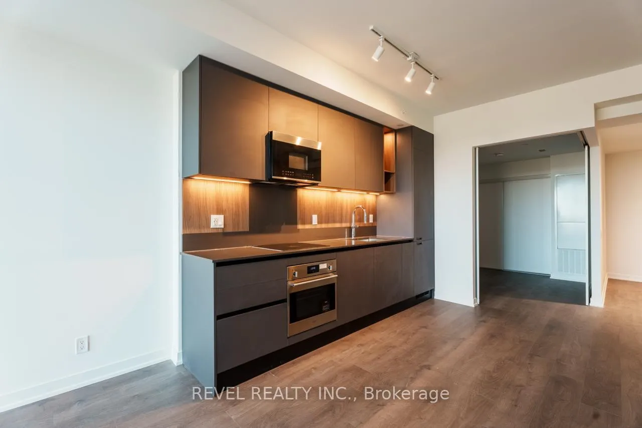 Photo 10 of Unit 1312, 39 Mary Street, Barrie, City Centre — HOMEH