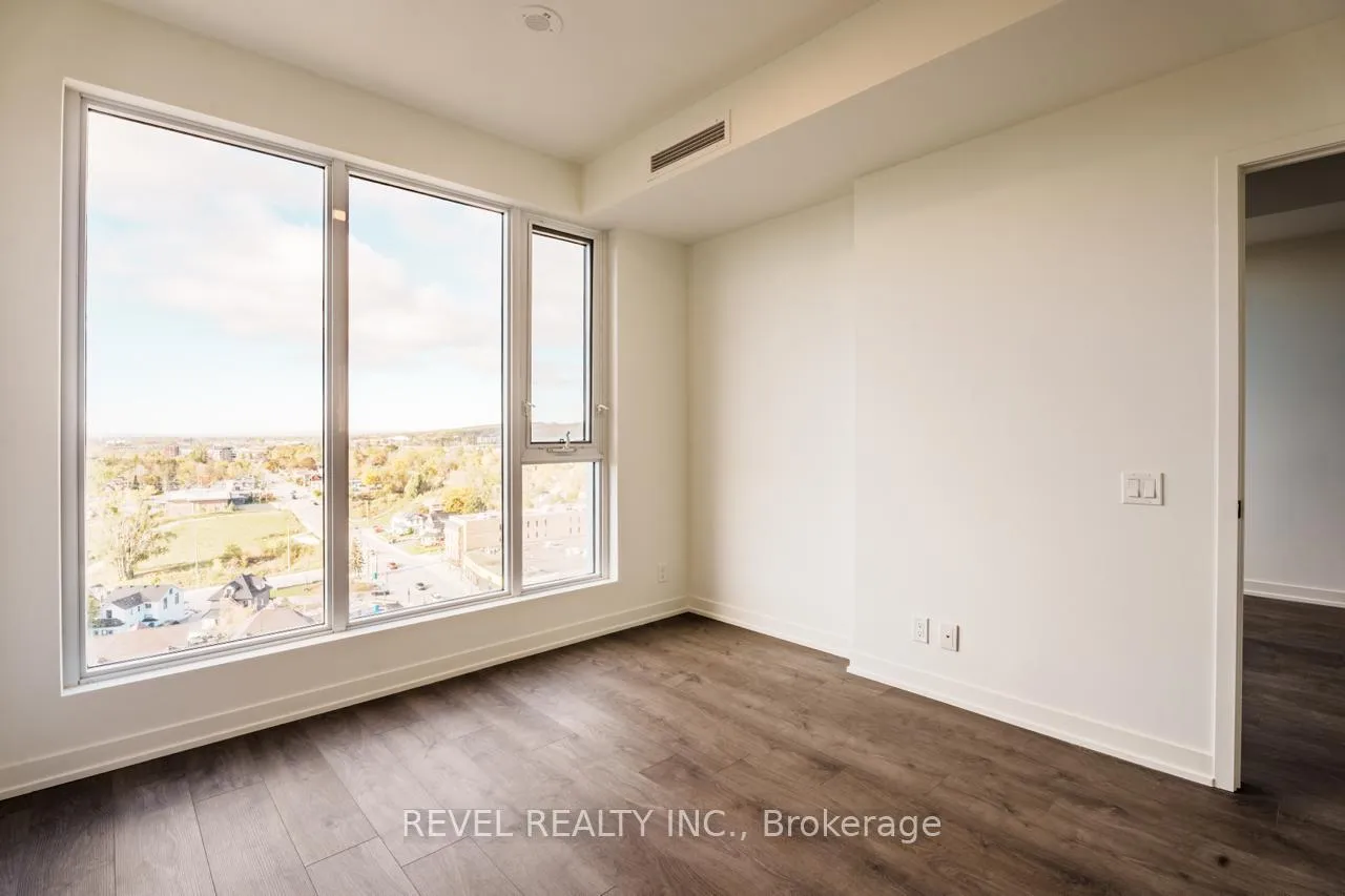 Photo 16 of Unit 1312, 39 Mary Street, Barrie, City Centre — HOMEH