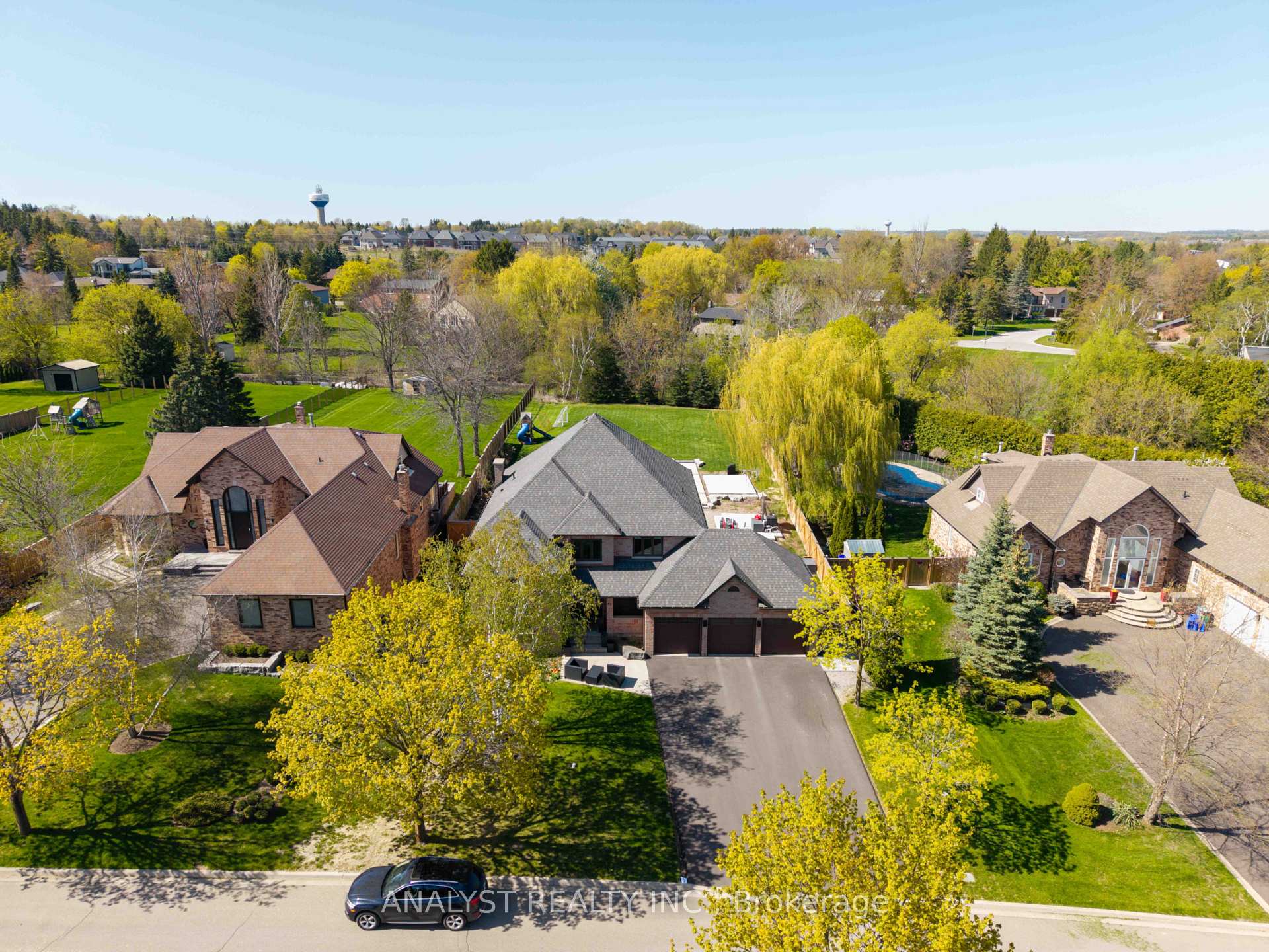 Photo 1 of 42 Robinson Road, King, Nobleton — HOMEH