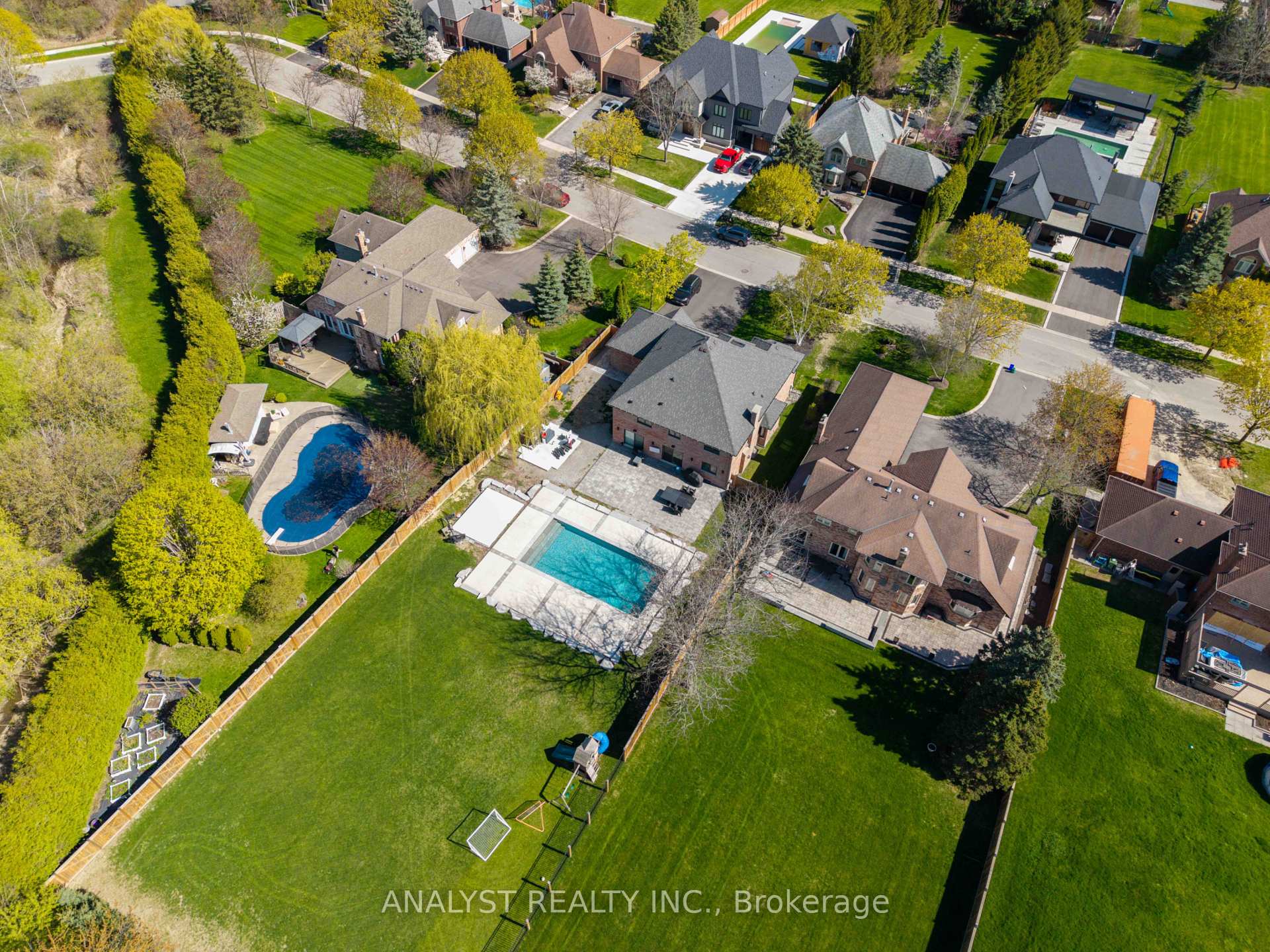 Photo 27 of 42 Robinson Road, King, Nobleton — HOMEH