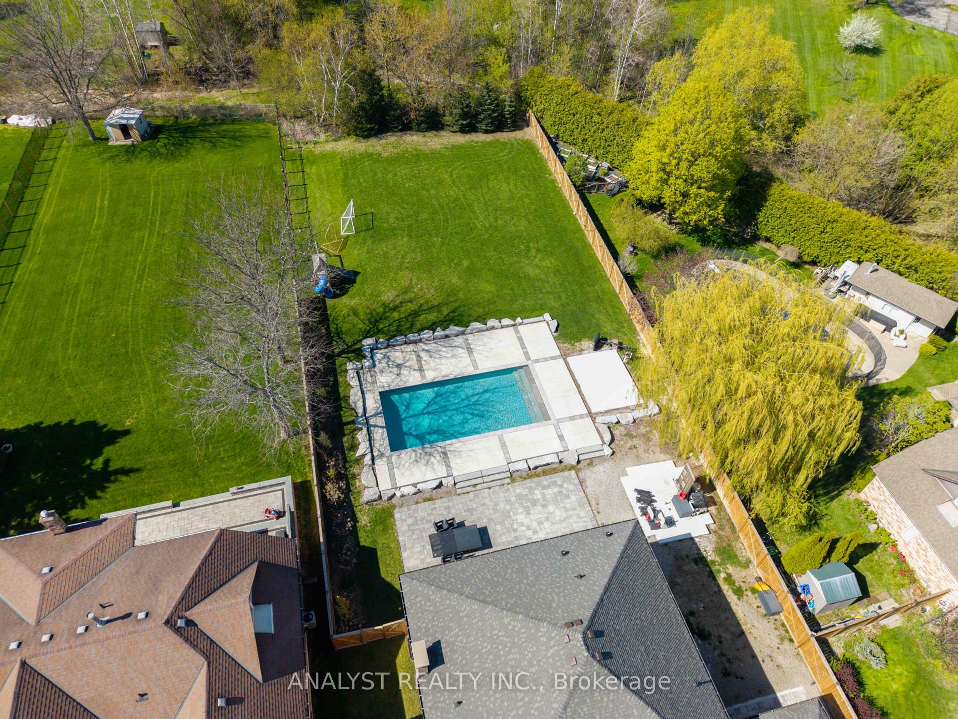 Photo 30 of 42 Robinson Road, King, Nobleton — HOMEH