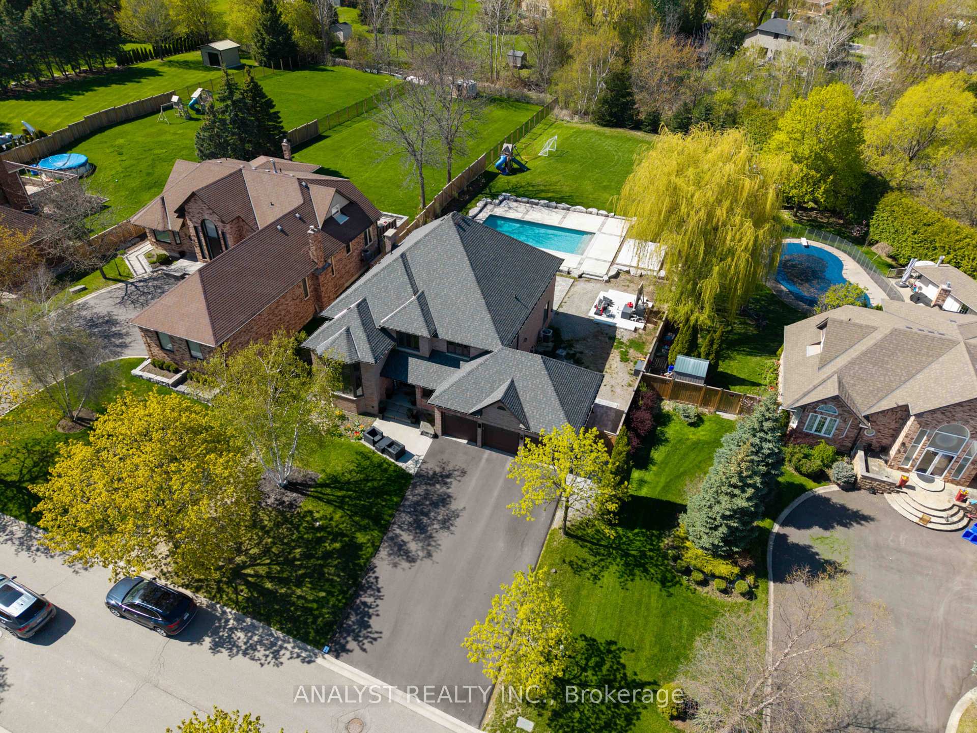 Photo 31 of 42 Robinson Road, King, Nobleton — HOMEH