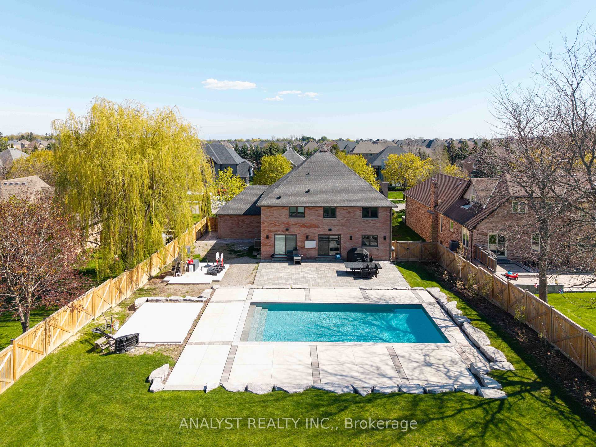 Photo 36 of 42 Robinson Road, King, Nobleton — HOMEH