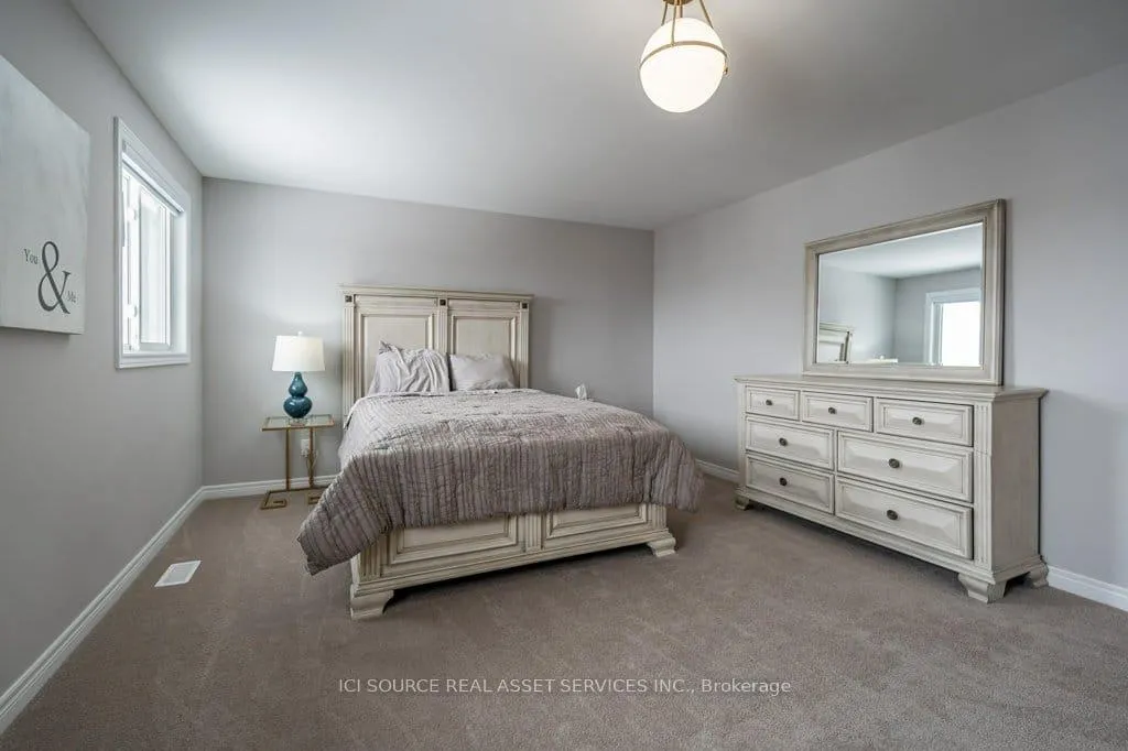 Photo 15 of Unit Upper, 505 Clayton Avenue, Peterborough, Monaghan Ward 2 — HOMEH