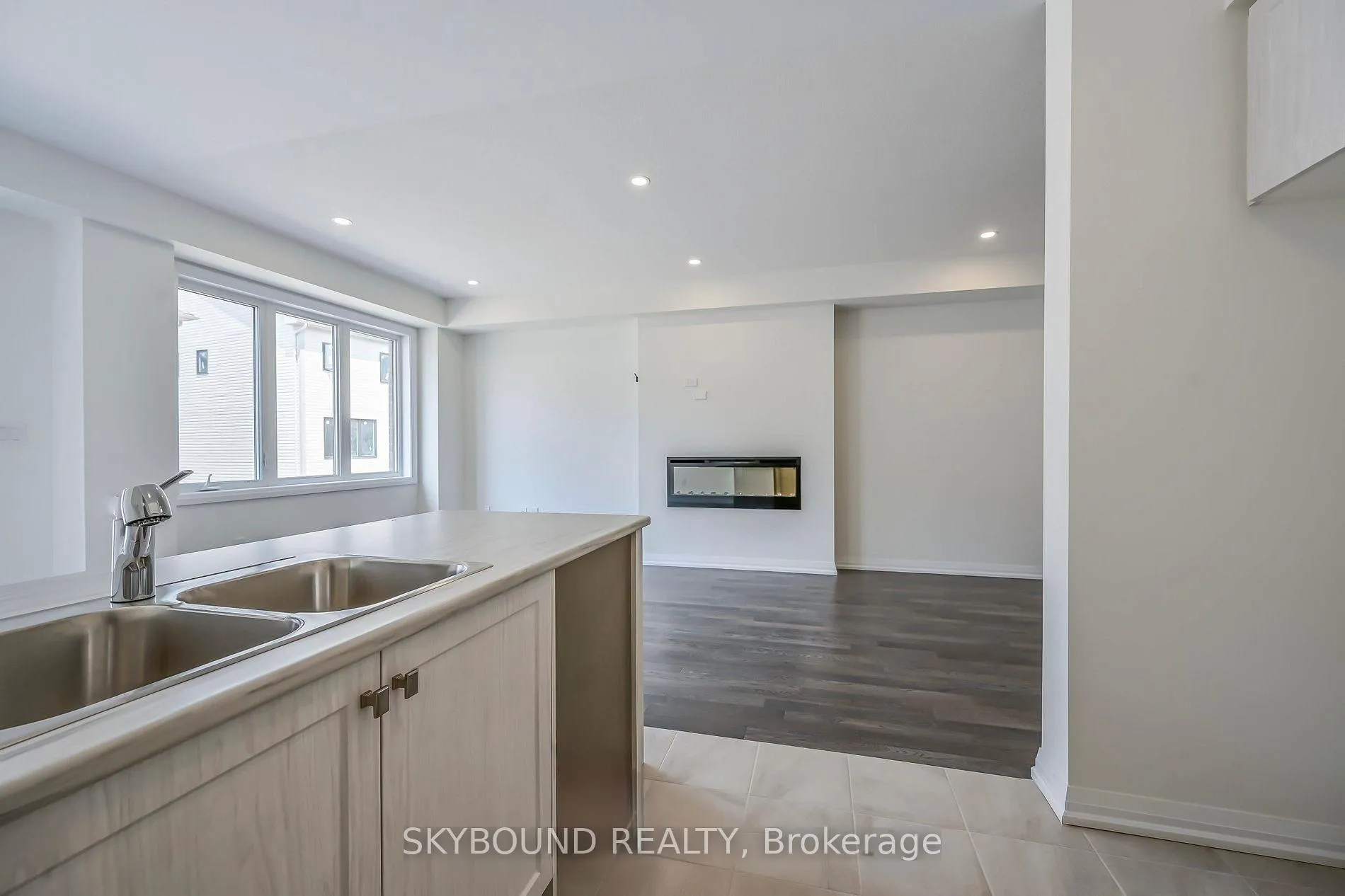 Photo 12 of 9 Lonsdale Road, Haldimand — HOMEH