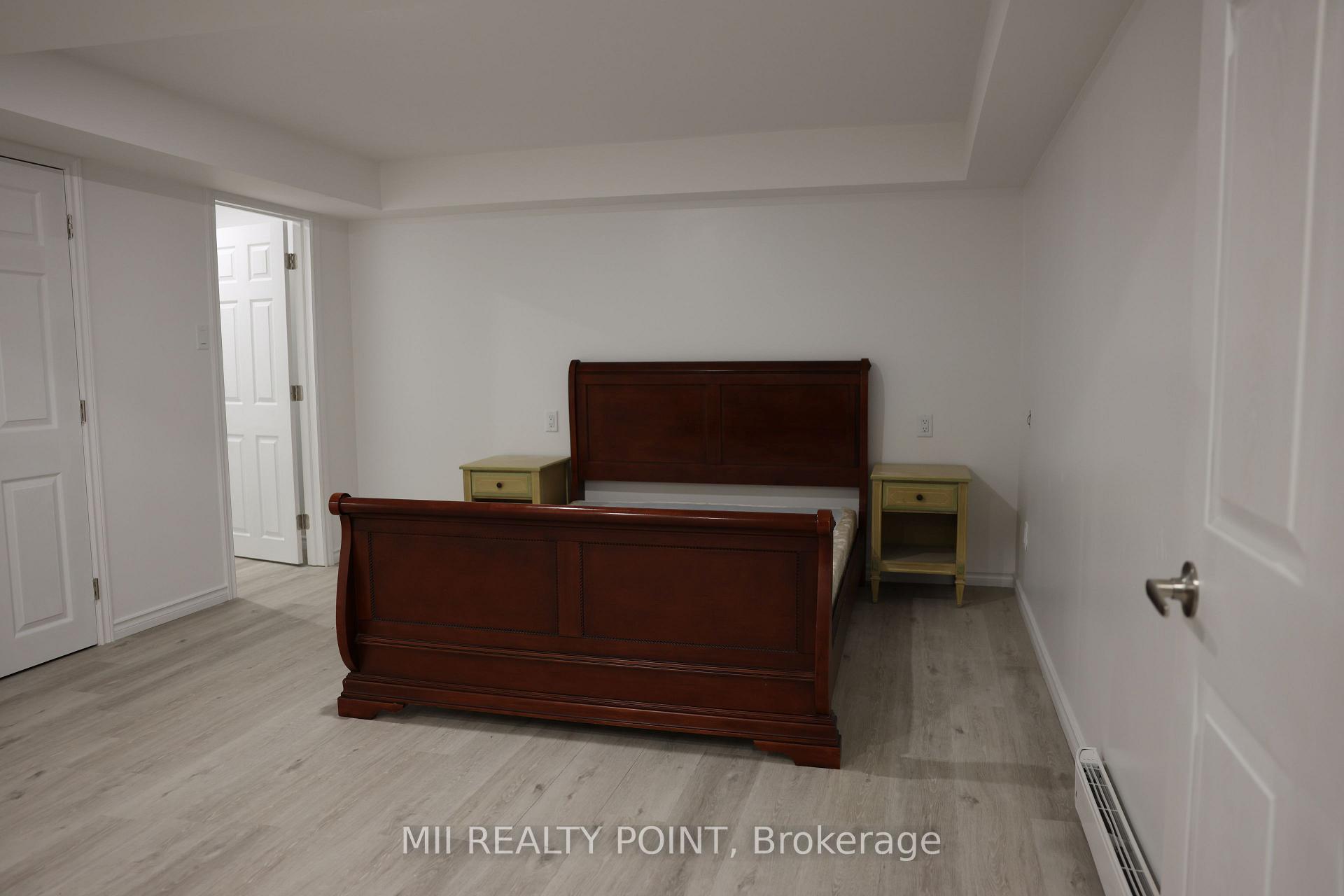 Photo 4 of 3 Mayhew Lane, Markham, Vinegar Hill — HOMEH