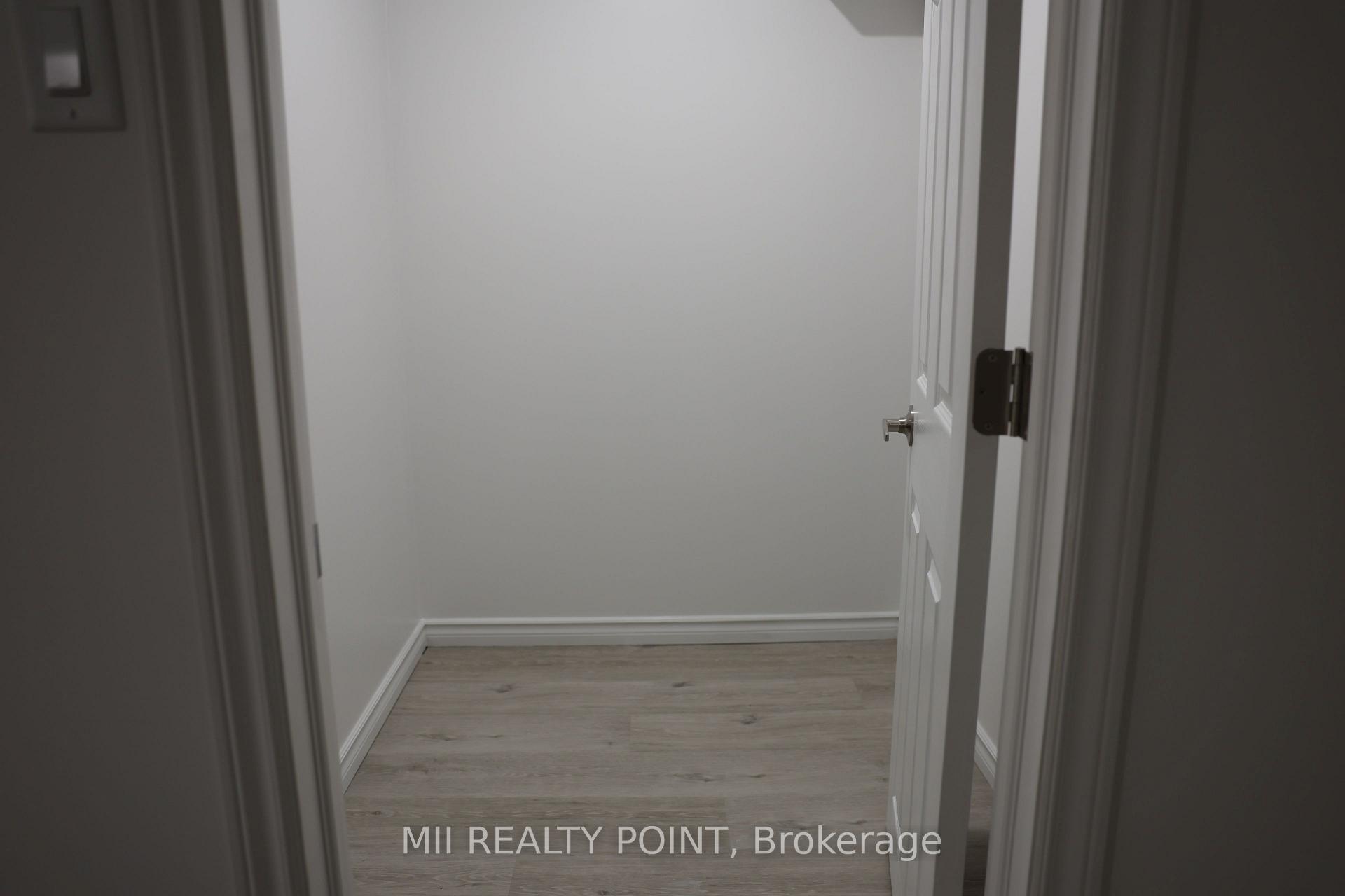 Photo 7 of 3 Mayhew Lane, Markham, Vinegar Hill — HOMEH