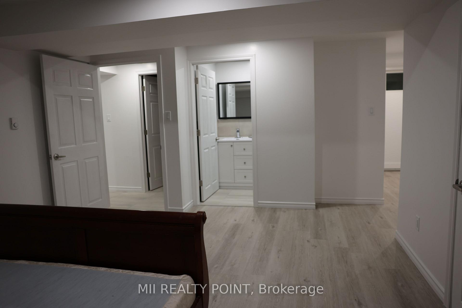 Photo 8 of 3 Mayhew Lane, Markham, Vinegar Hill — HOMEH