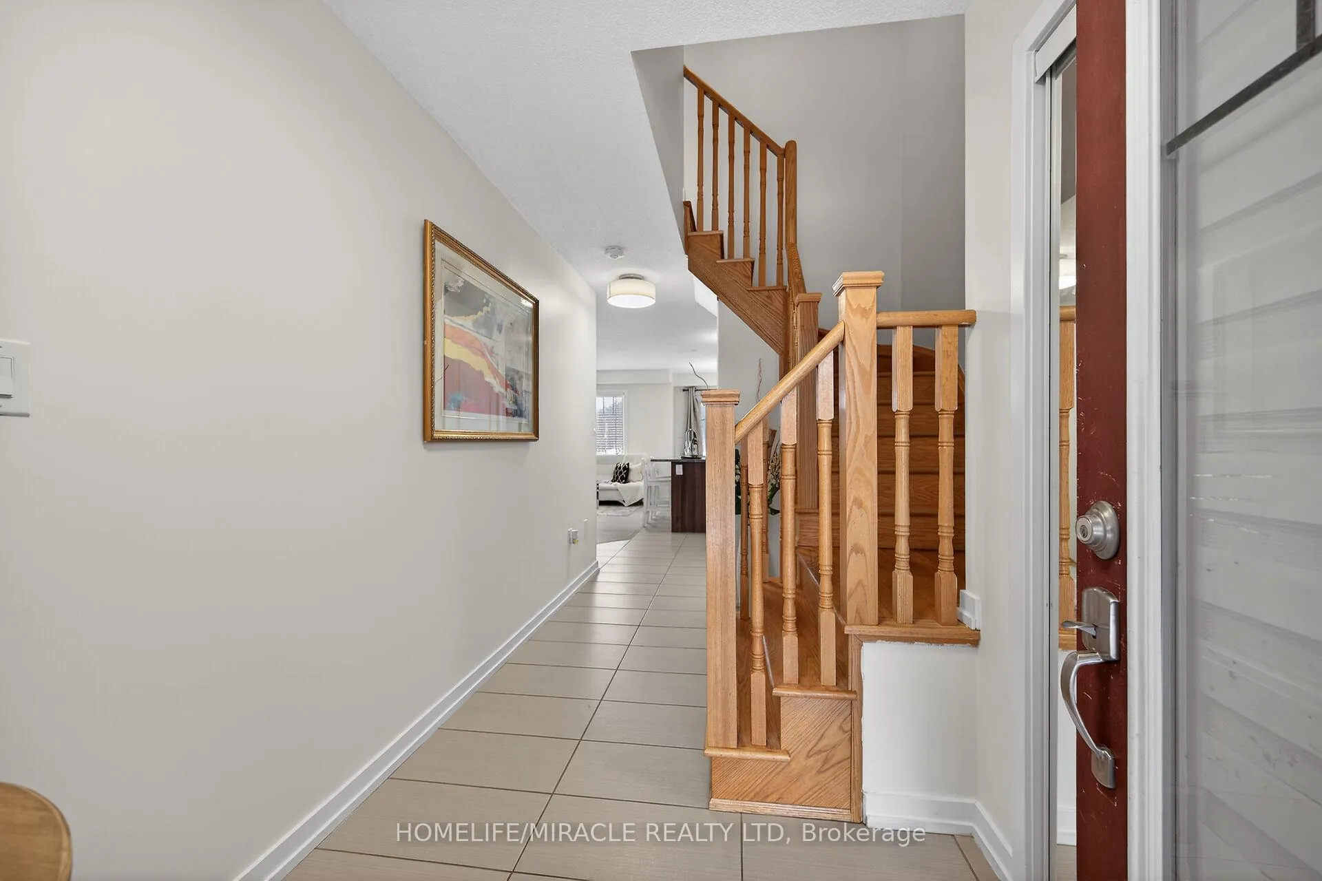 Photo 4 of 9 Hedges Crescent, Hamilton, Stoney Creek Mountain — HOMEH