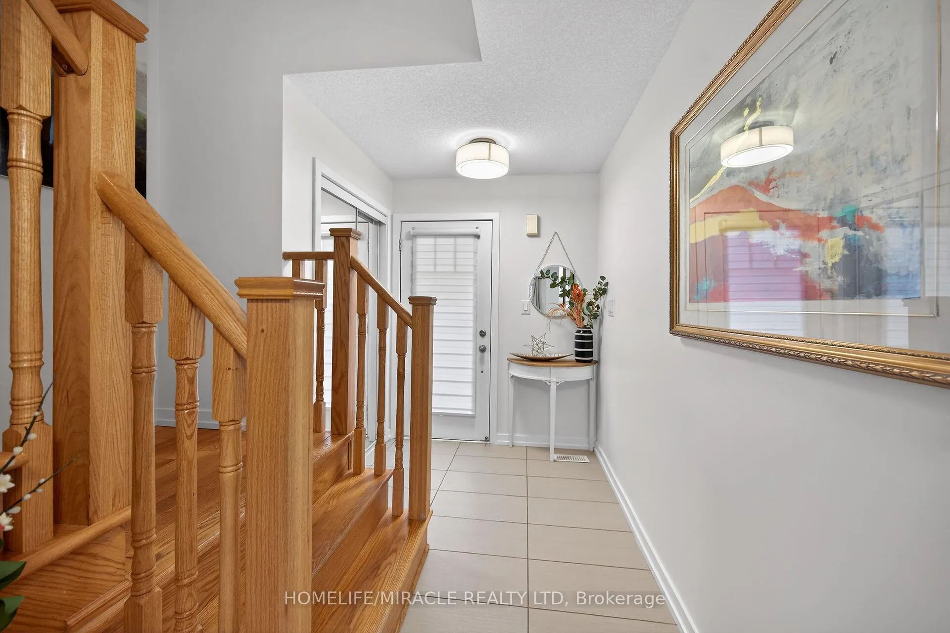 Photo 5 of 9 Hedges Crescent, Hamilton, Stoney Creek Mountain — HOMEH