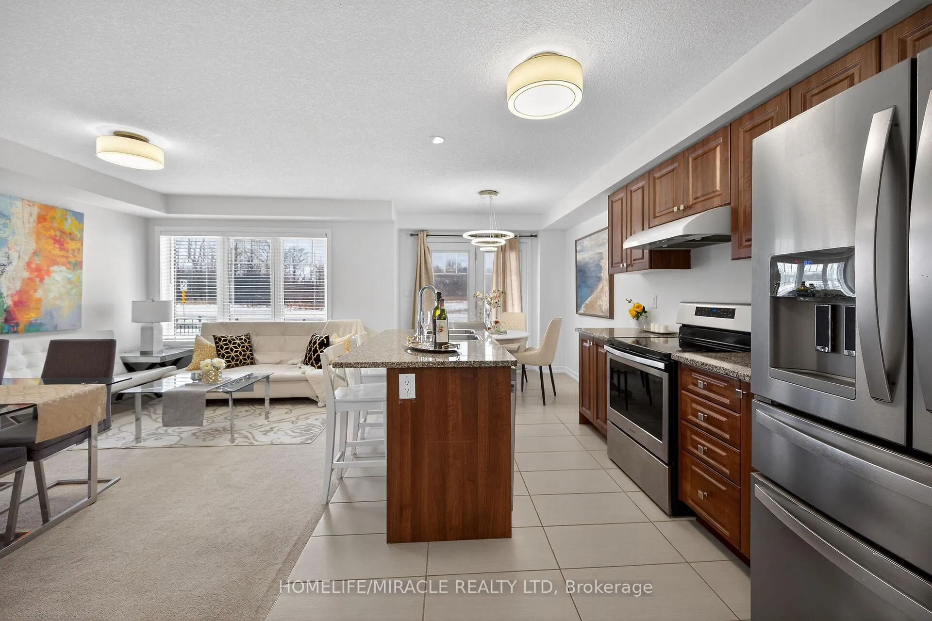 Photo 6 of 9 Hedges Crescent, Hamilton, Stoney Creek Mountain — HOMEH