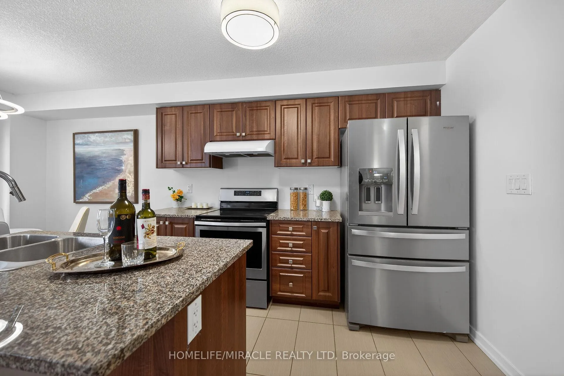Photo 8 of 9 Hedges Crescent, Hamilton, Stoney Creek Mountain — HOMEH