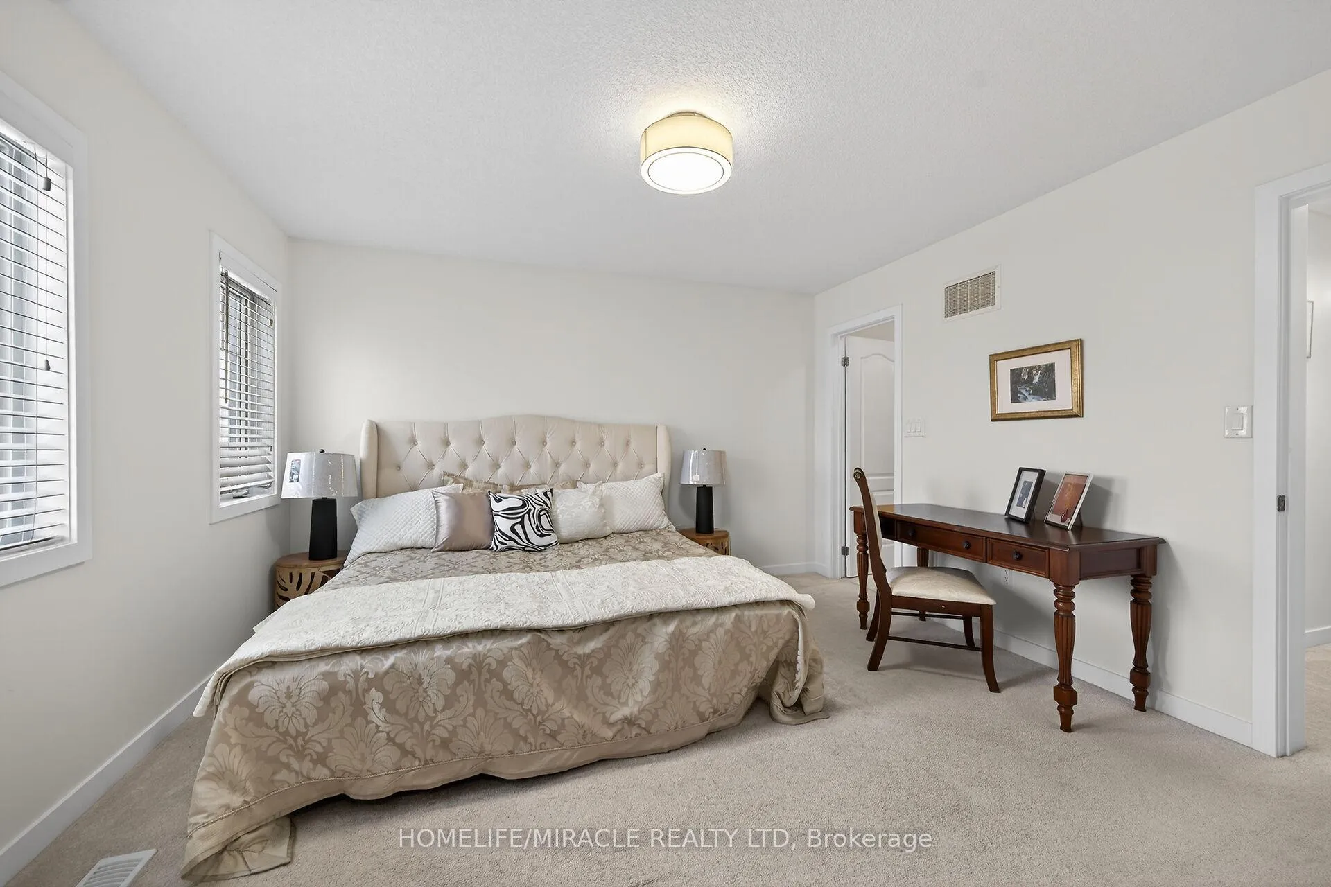 Photo 23 of 9 Hedges Crescent, Hamilton, Stoney Creek Mountain — HOMEH
