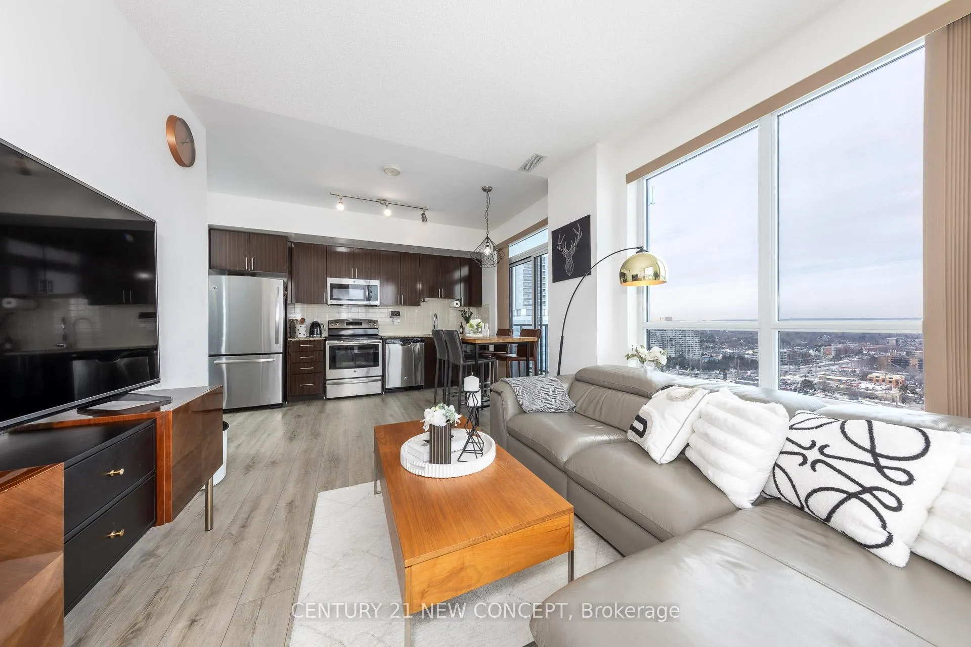 Photo 16 of Unit 1402, 7167 Yonge Street, Markham, Grandview — HOMEH