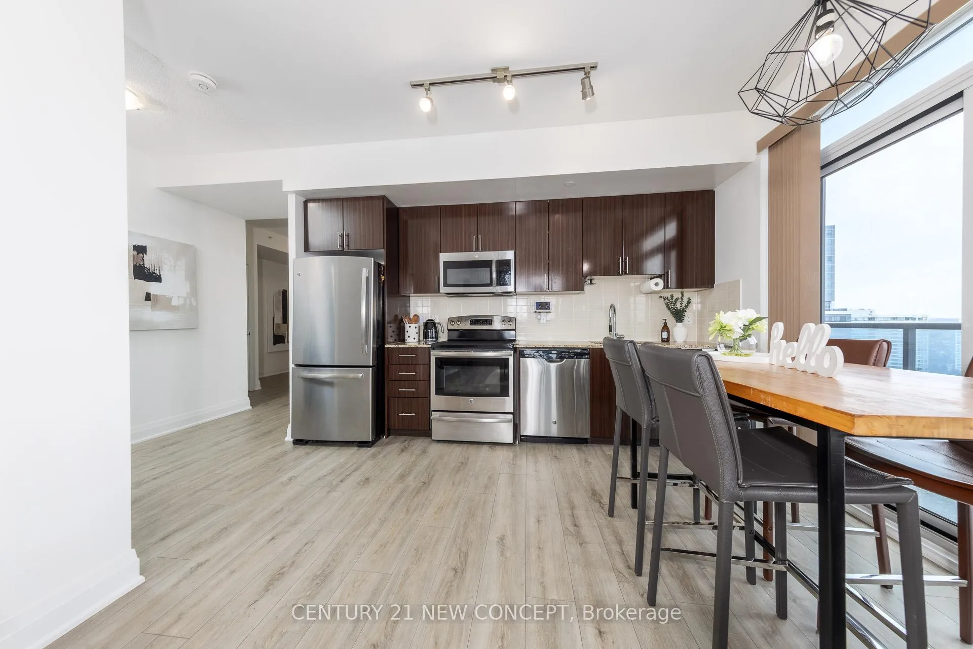 Photo 17 of Unit 1402, 7167 Yonge Street, Markham, Grandview — HOMEH