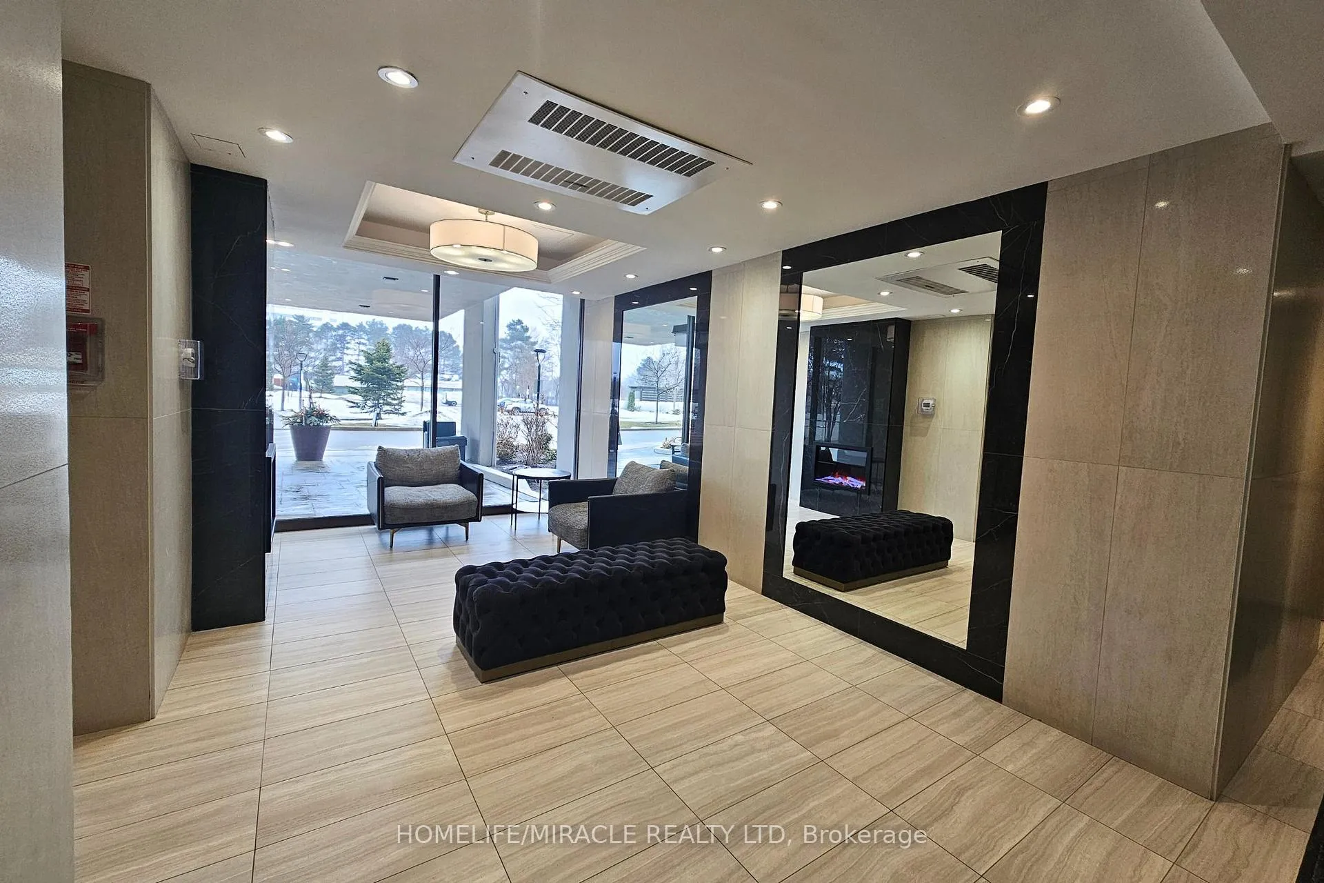 Photo 3 of Unit 1701, 735 Don Mills Road, Toronto, Flemingdon Park — HOMEH
