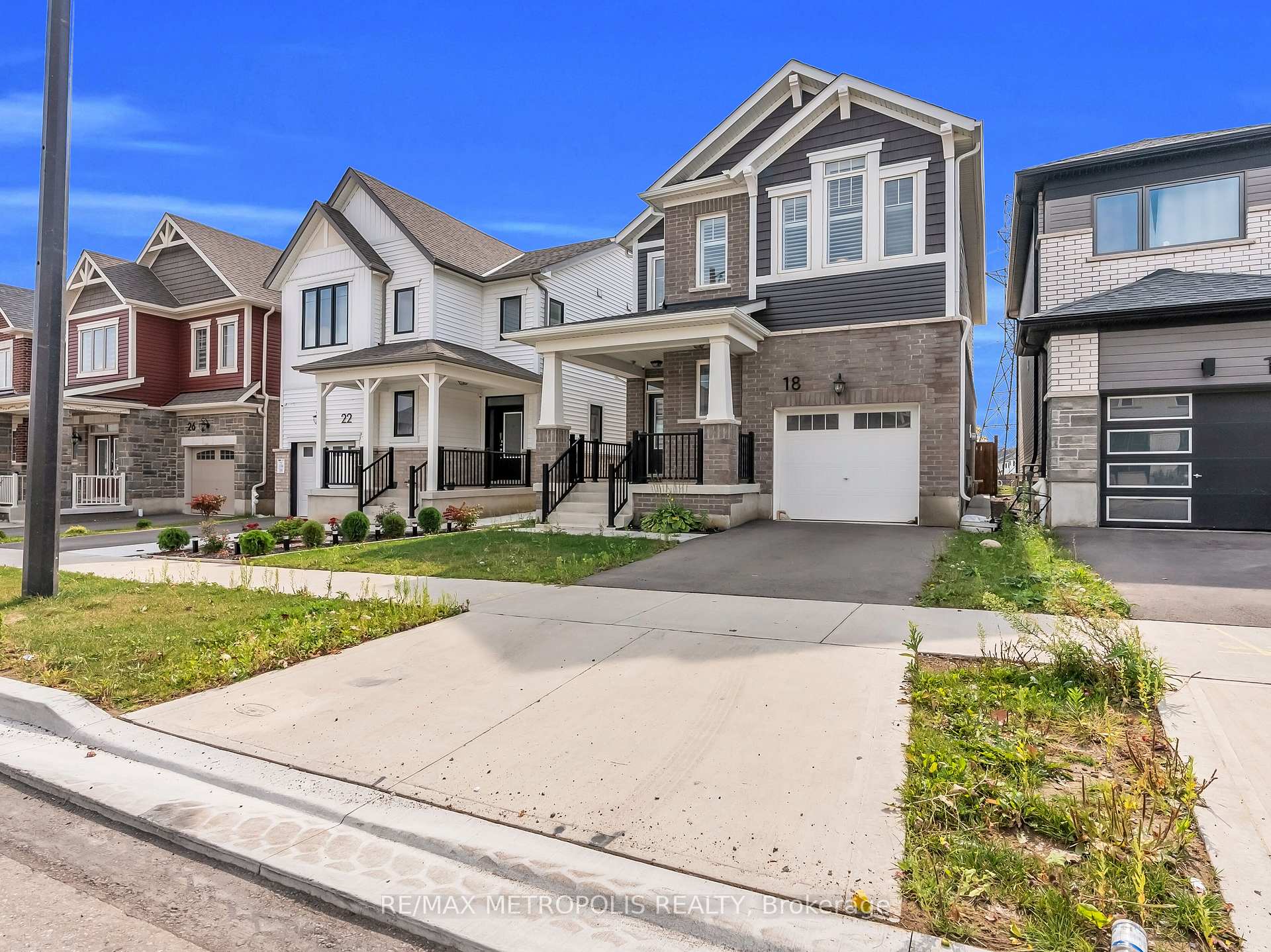 Photo 6 of 18 Saxony Street, Kitchener — HOMEH