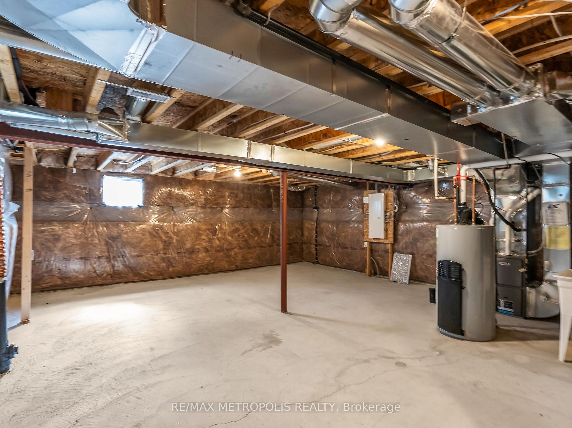 Photo 44 of 18 Saxony Street, Kitchener — HOMEH