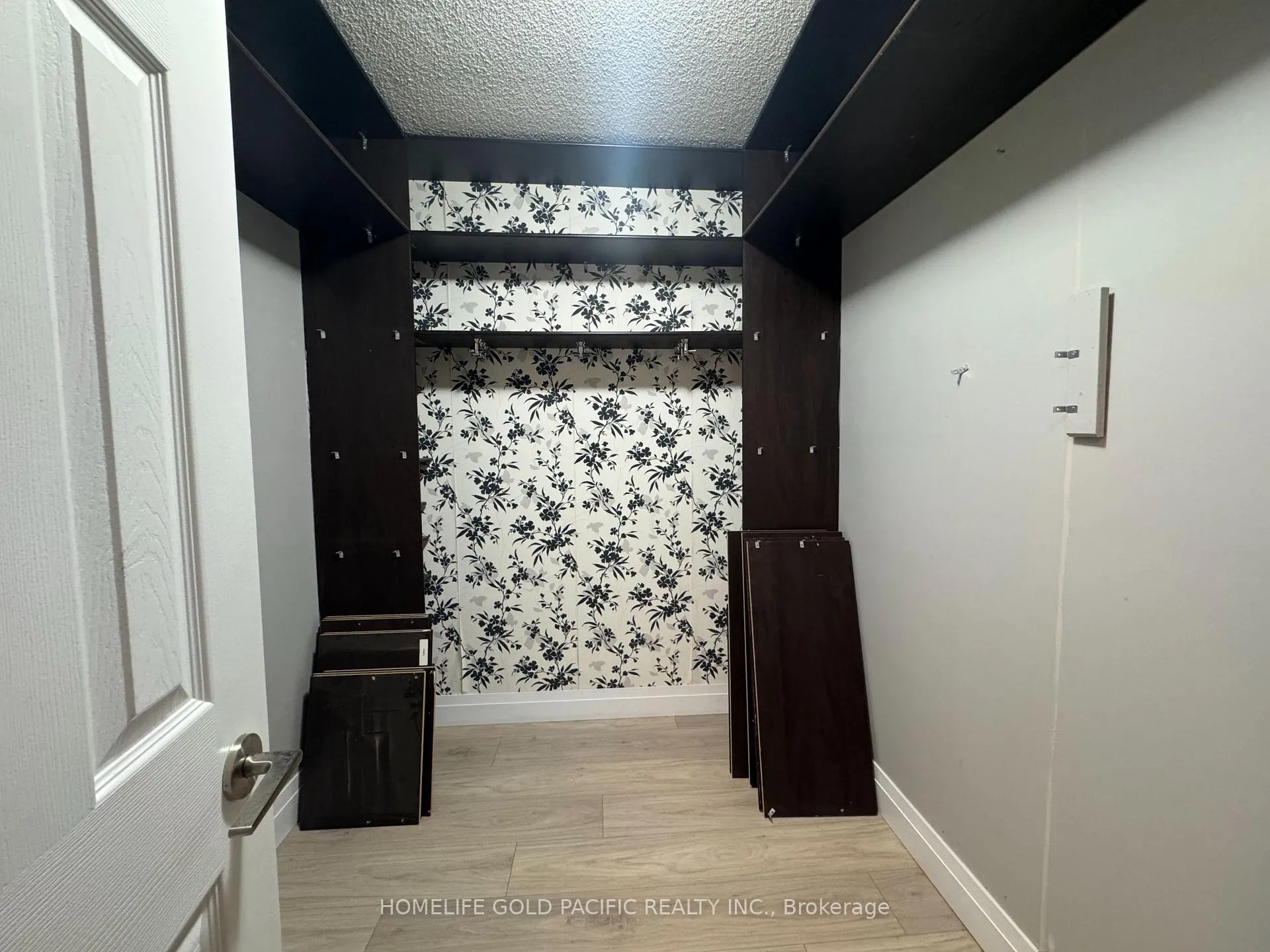 Photo 10 of Unit 207, 37 Galleria Parkway, Markham, Commerce Valley — HOMEH