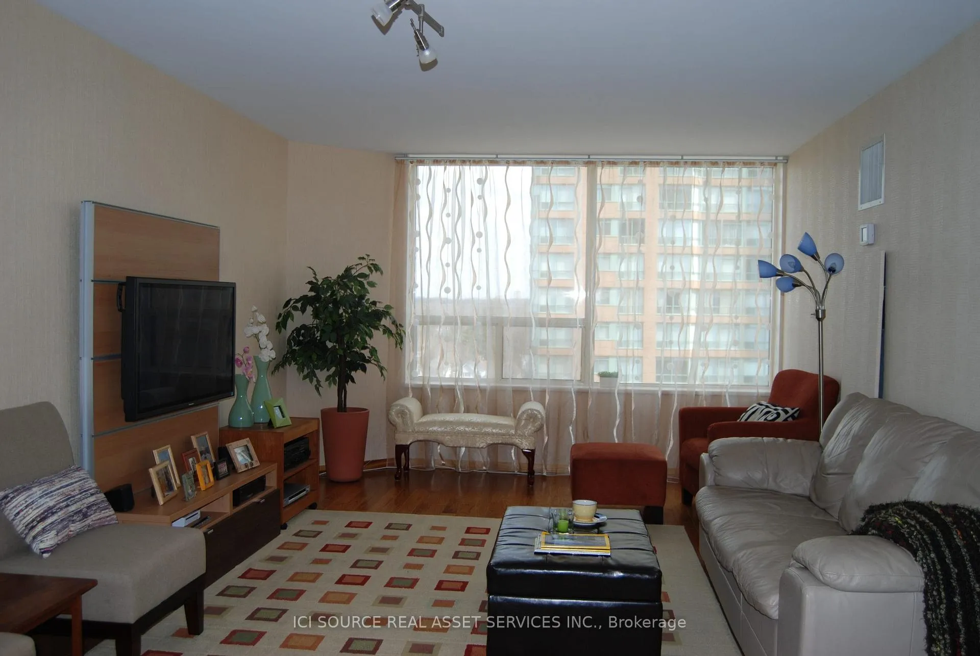 Photo 1 of Unit 905, 1270 Maple Crossing Boulevard, Burlington, Brant — HOMEH