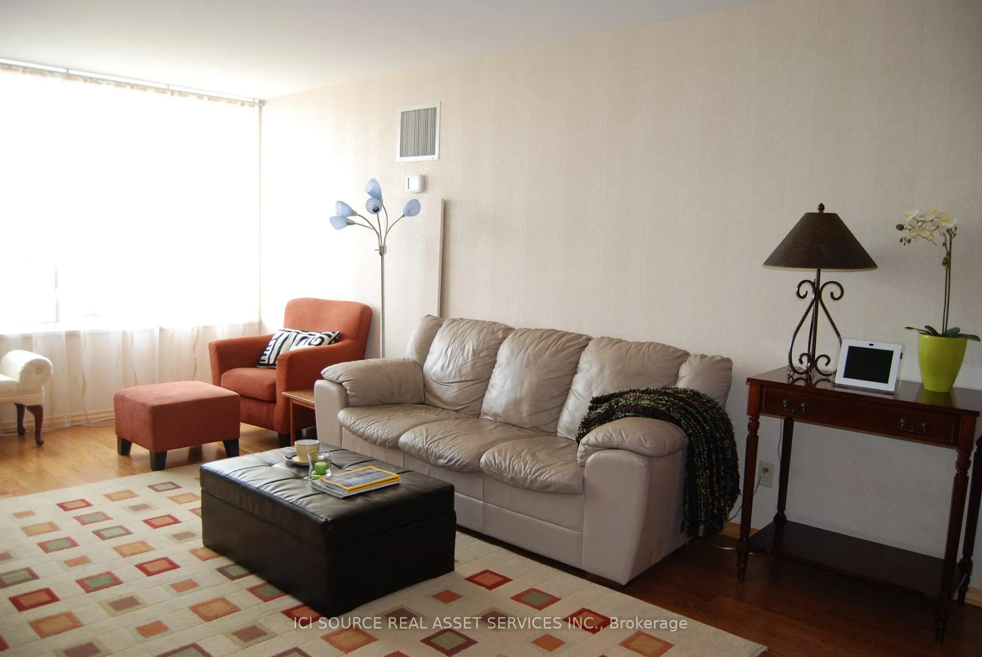 Photo 3 of Unit 905, 1270 Maple Crossing Boulevard, Burlington, Brant — HOMEH