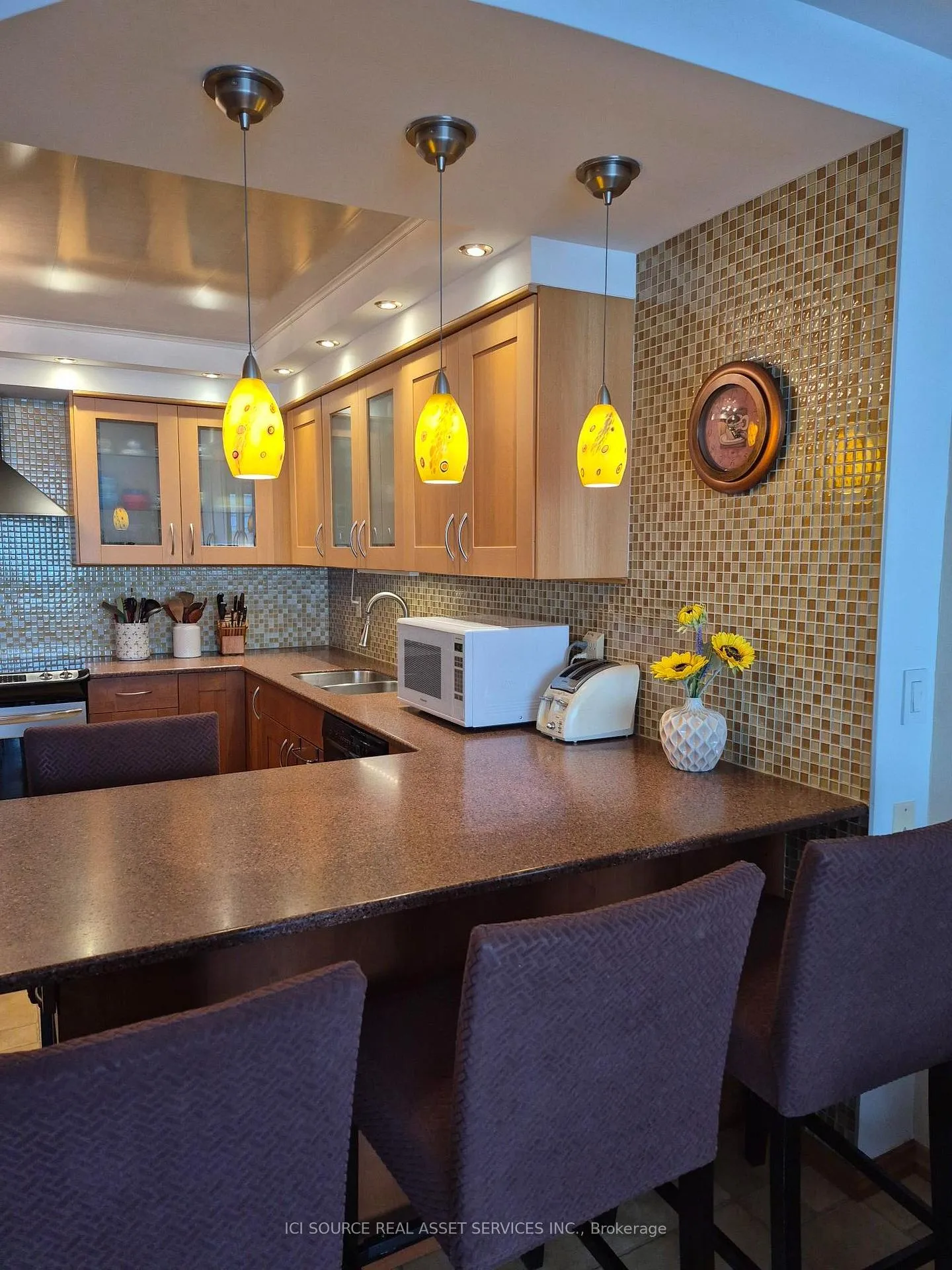 Photo 10 of Unit 905, 1270 Maple Crossing Boulevard, Burlington, Brant — HOMEH
