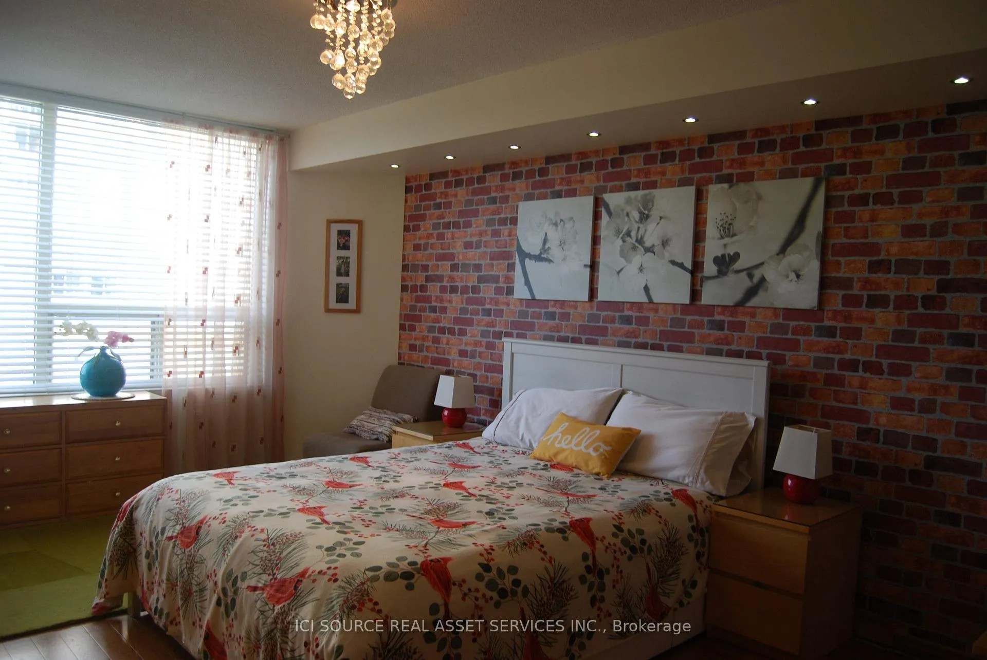 Photo 12 of Unit 905, 1270 Maple Crossing Boulevard, Burlington, Brant — HOMEH