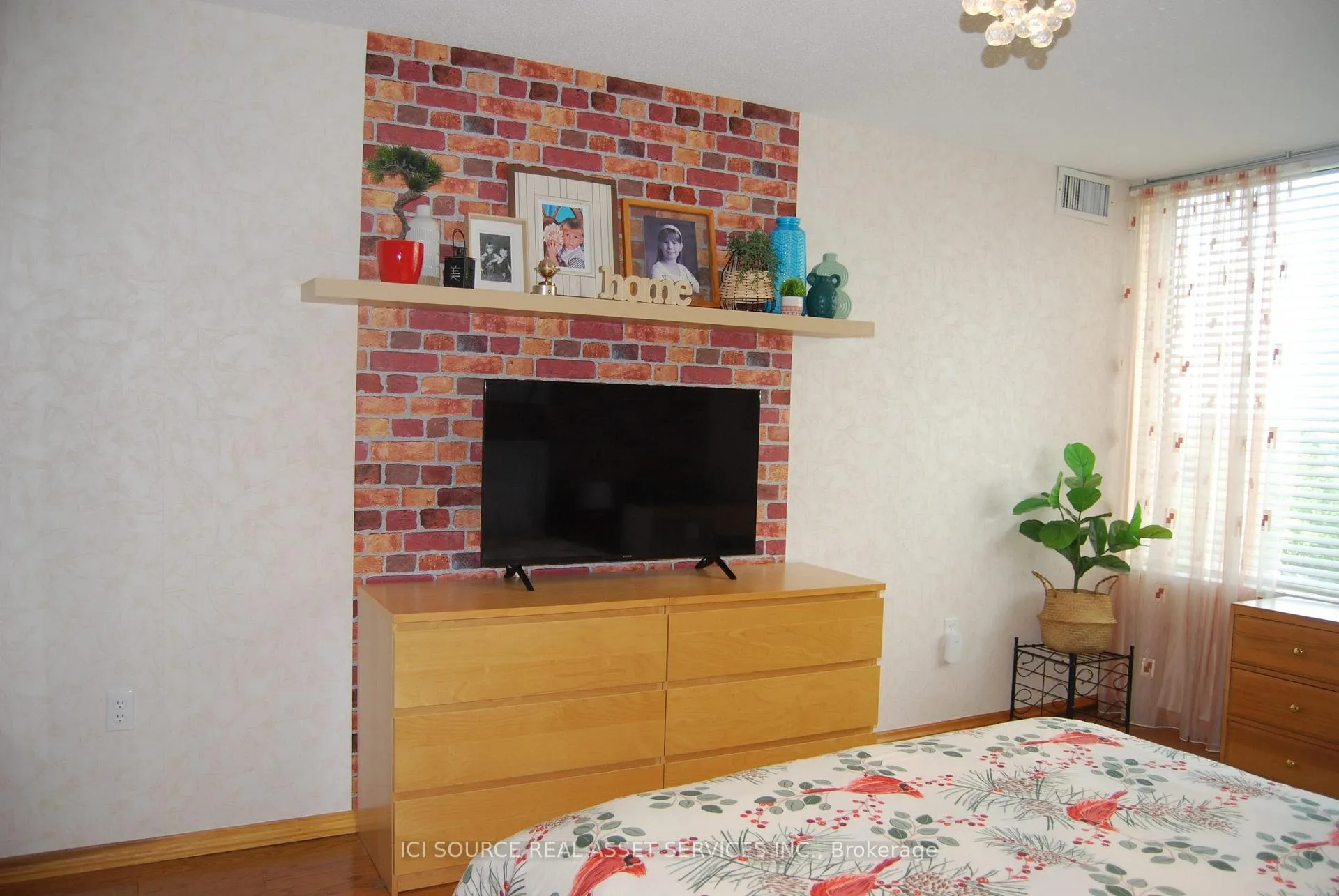Photo 14 of Unit 905, 1270 Maple Crossing Boulevard, Burlington, Brant — HOMEH