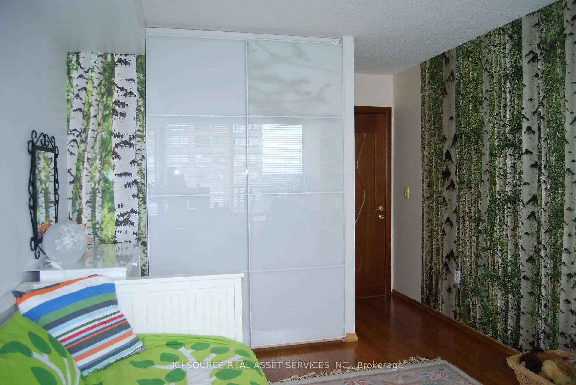 Photo 24 of Unit 905, 1270 Maple Crossing Boulevard, Burlington, Brant — HOMEH