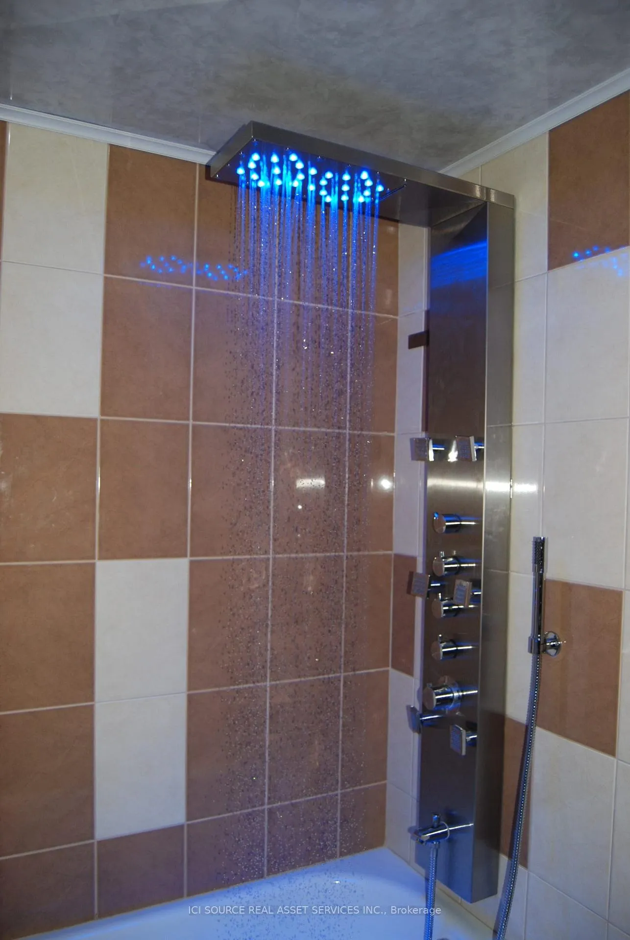 Photo 28 of Unit 905, 1270 Maple Crossing Boulevard, Burlington, Brant — HOMEH