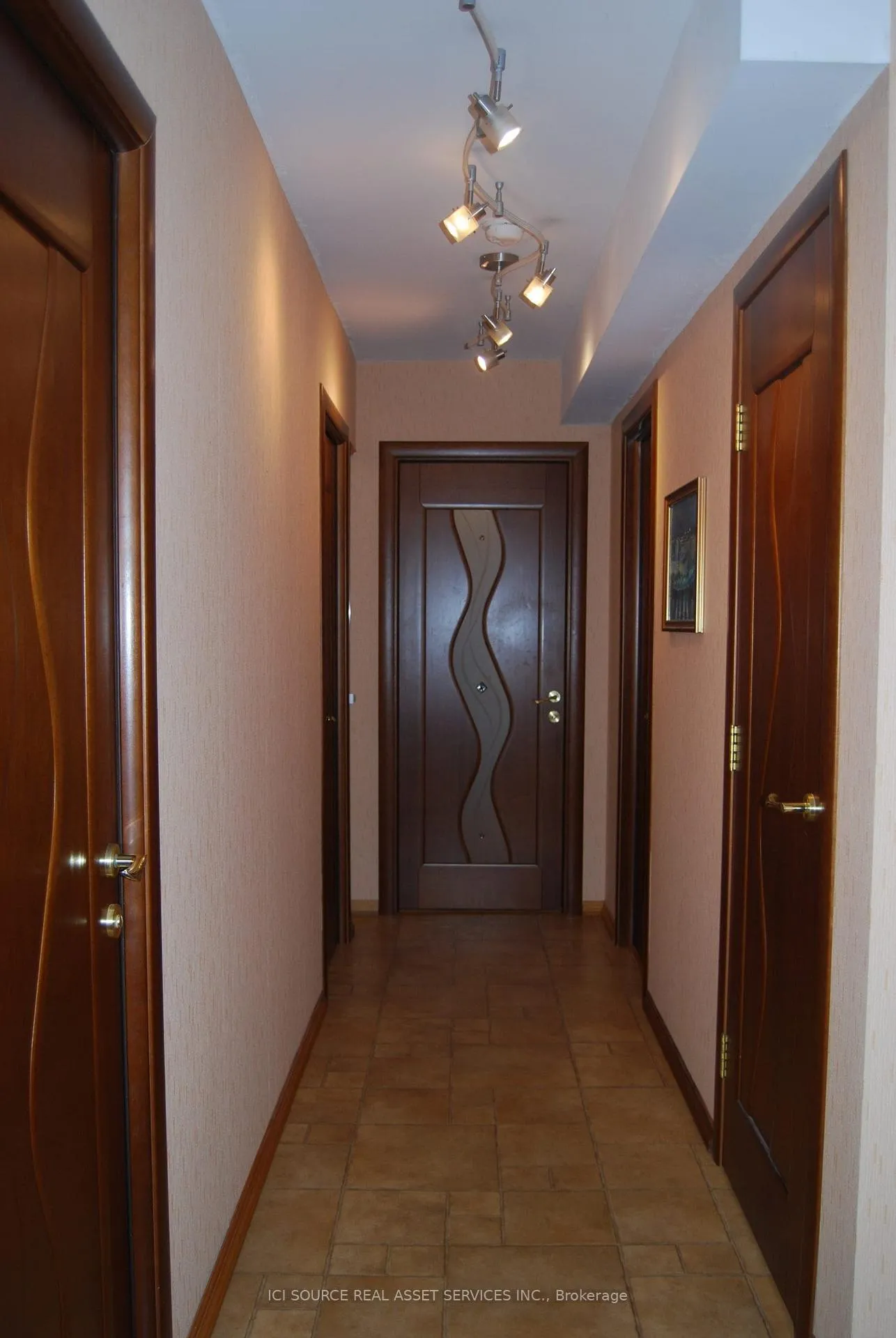 Photo 32 of Unit 905, 1270 Maple Crossing Boulevard, Burlington, Brant — HOMEH