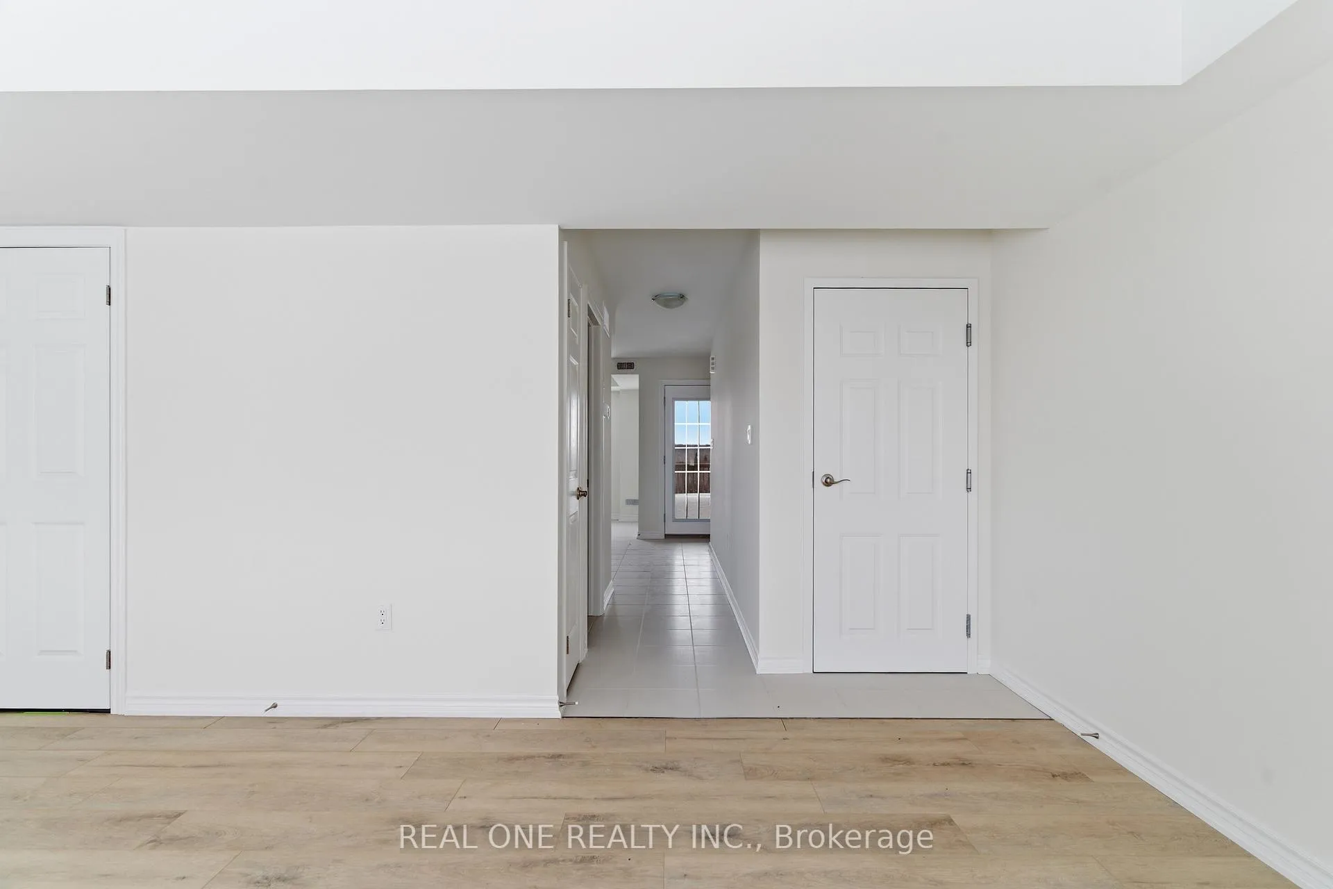 Photo 7 of Unit 32B, 85 Mullin Drive, Guelph, Victoria North — HOMEH