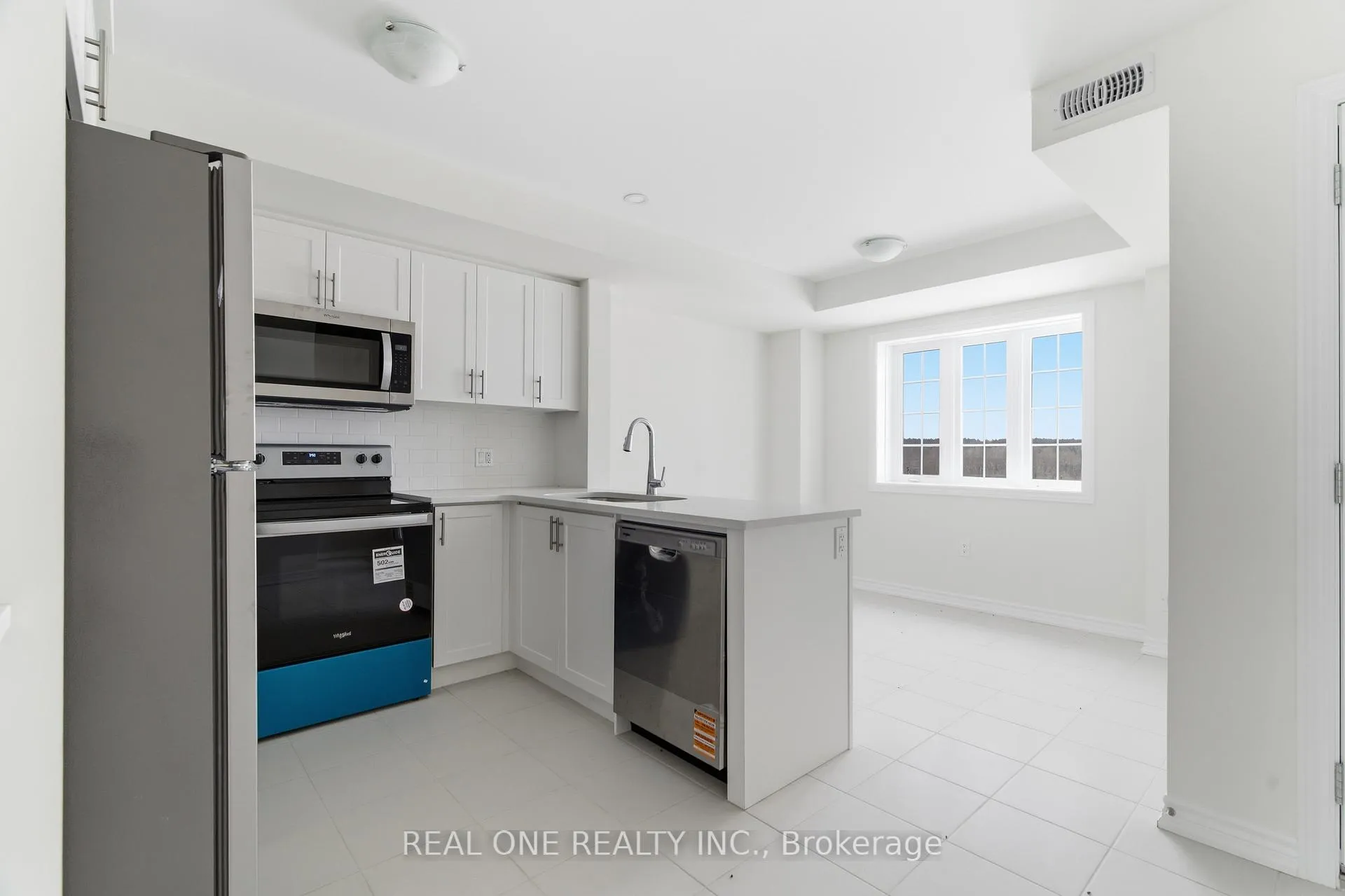 Photo 8 of Unit 32B, 85 Mullin Drive, Guelph, Victoria North — HOMEH