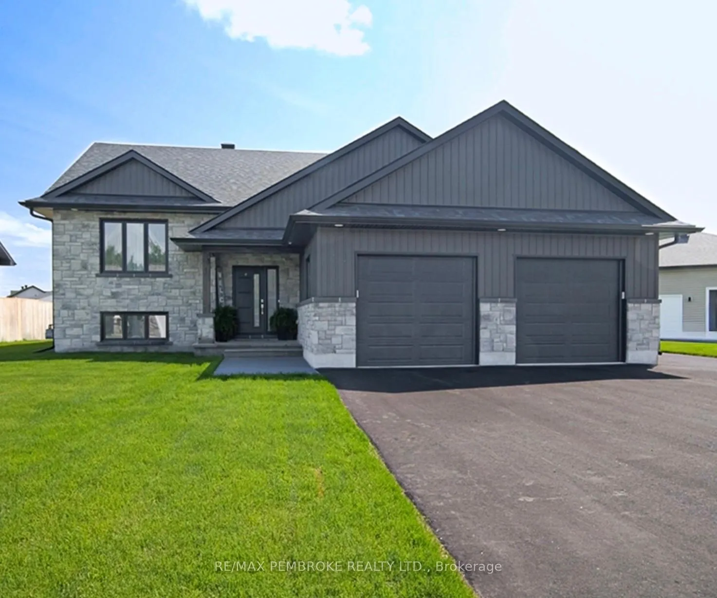 Photo 1 of 25 Jade Avenue, Petawawa — HOMEH