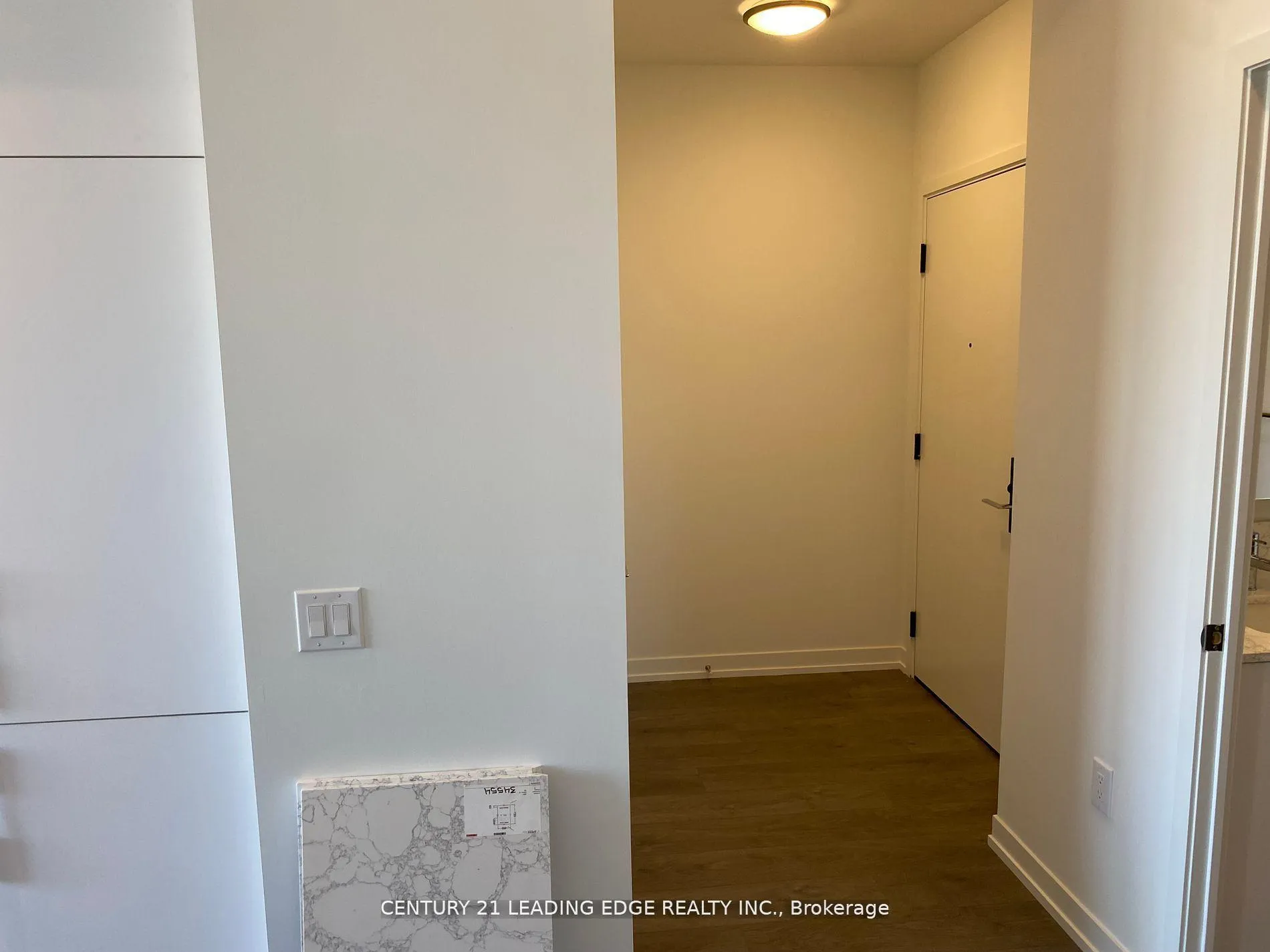 Photo 4 of Unit 403, 270 Dufferin Street, Toronto, South Parkdale — HOMEH