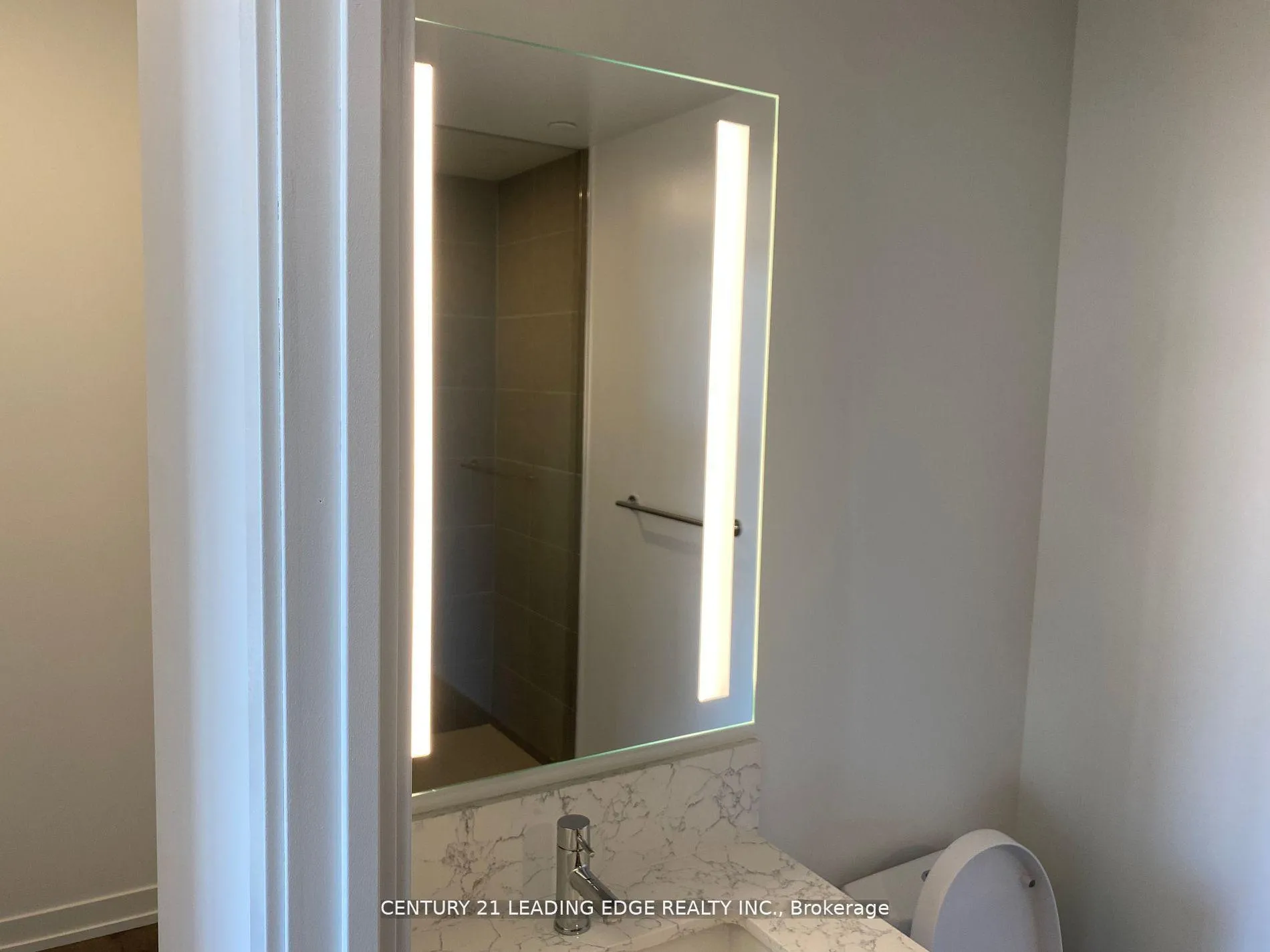 Photo 15 of Unit 403, 270 Dufferin Street, Toronto, South Parkdale — HOMEH