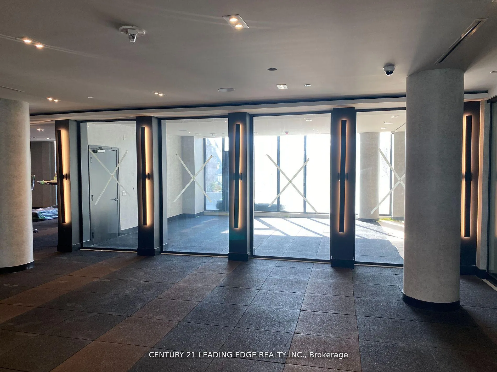 Photo 25 of Unit 403, 270 Dufferin Street, Toronto, South Parkdale — HOMEH