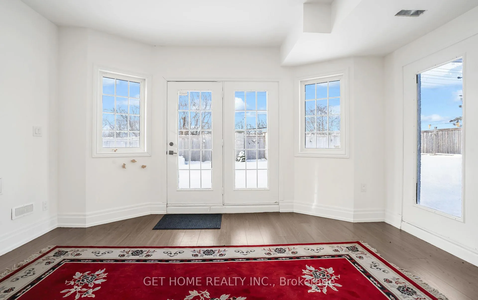 Photo 2 of Unit Lower, 40 Highvalley Circle, Brampton, Bram East — HOMEH