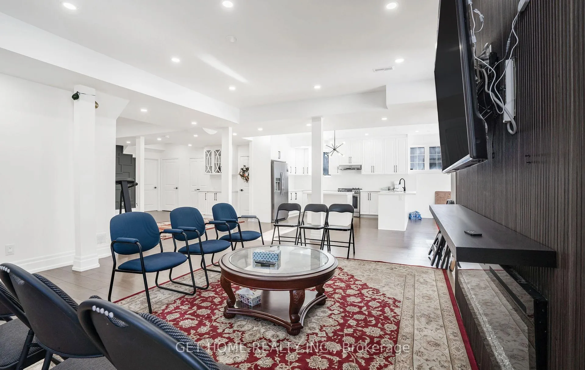 Photo 10 of Unit Lower, 40 Highvalley Circle, Brampton, Bram East — HOMEH