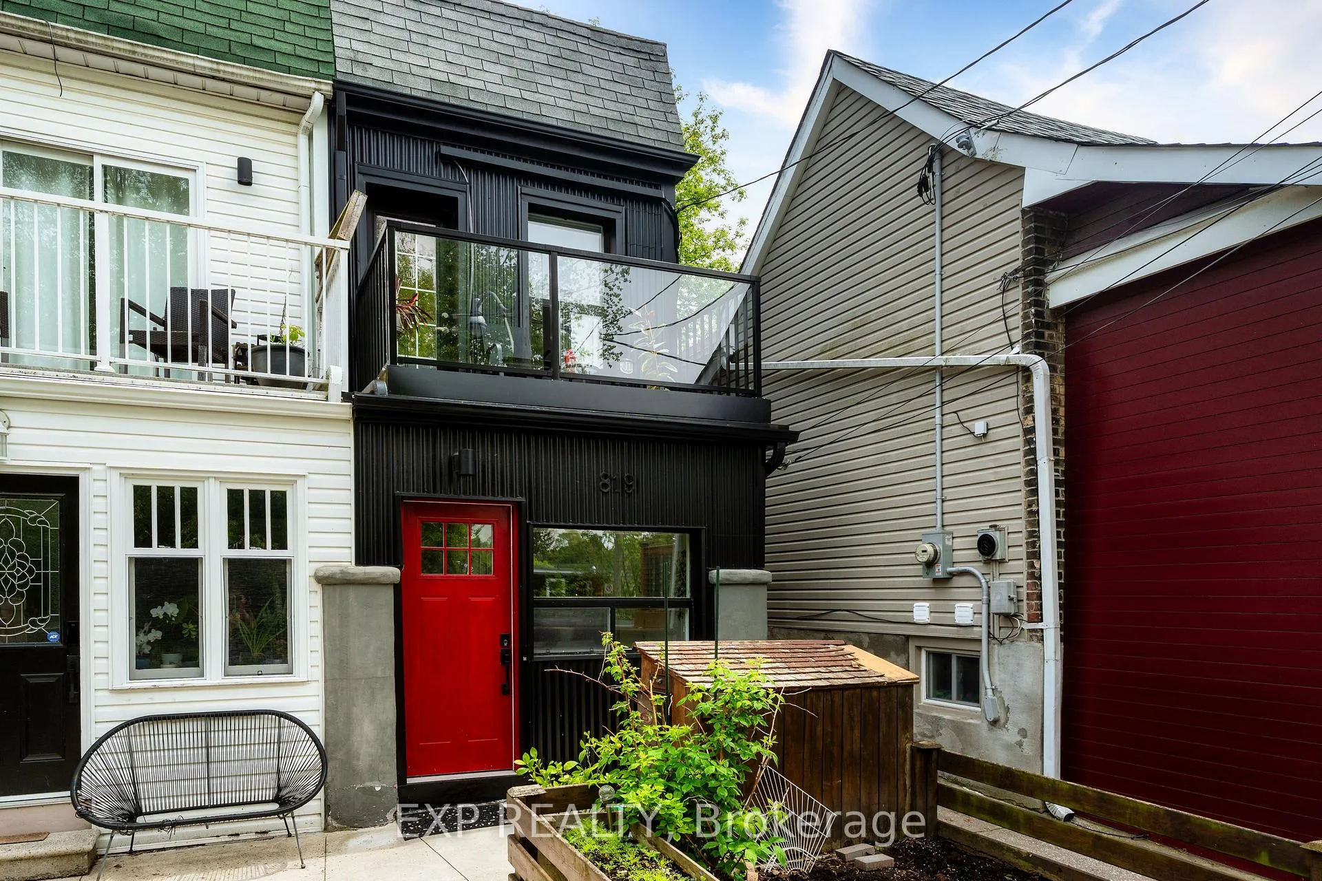 Photo 3 of 819 Craven Road, Toronto, Greenwood-Coxwell — HOMEH