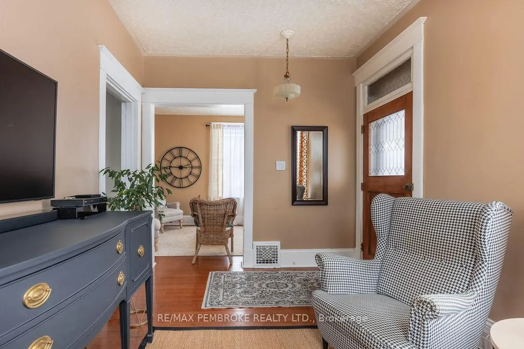 Photo 15 of 358 Trafalgar Road, Pembroke — HOMEH