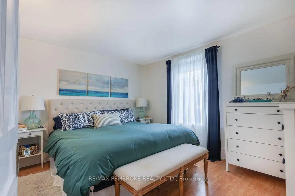 Photo 20 of 358 Trafalgar Road, Pembroke — HOMEH