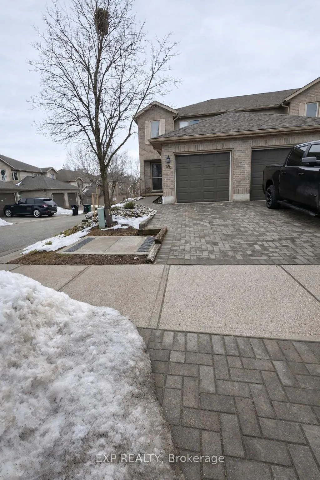 Photo 1 of 268 Blackhorne Drive, Kitchener — HOMEH