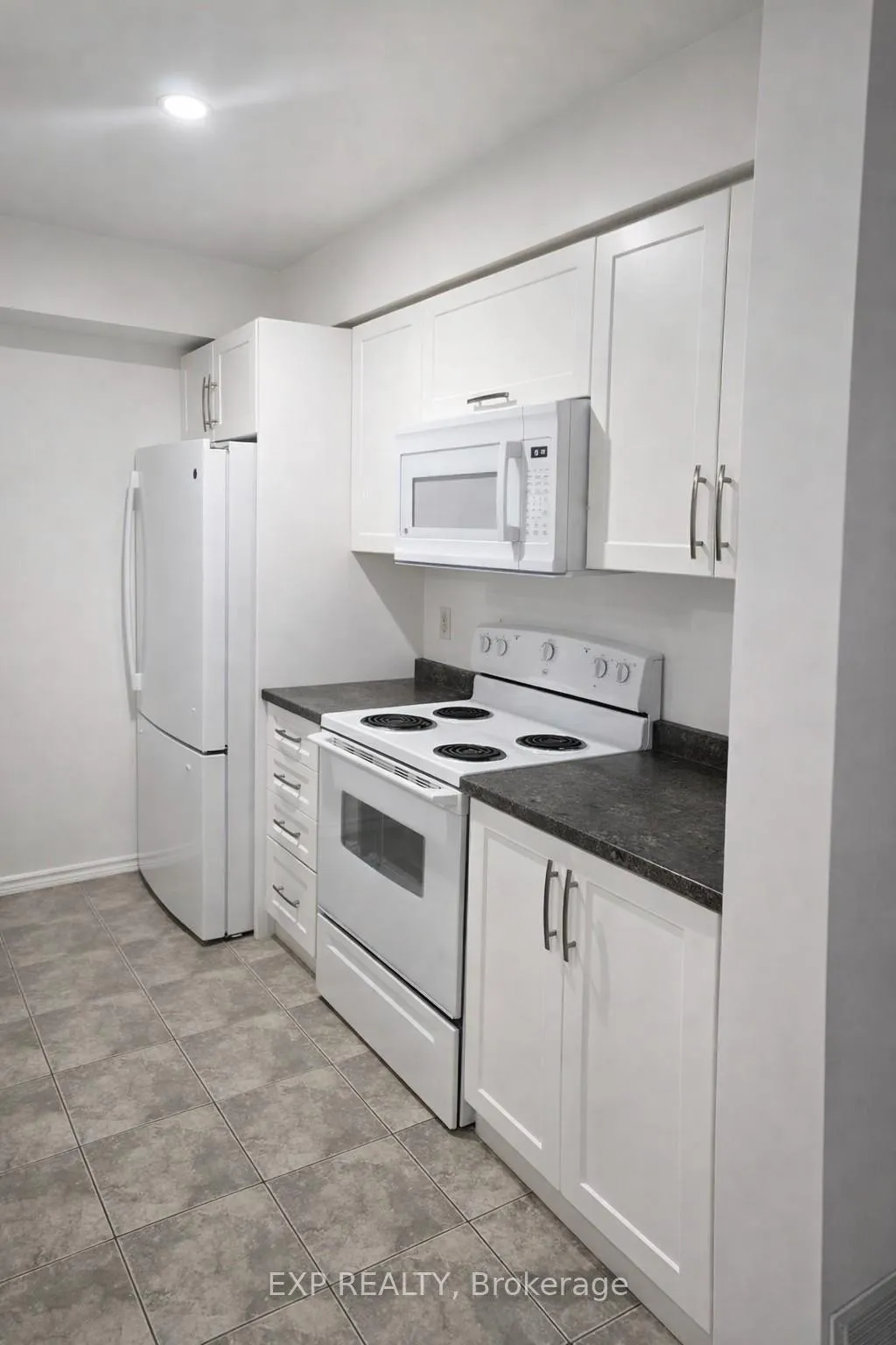 Photo 10 of 268 Blackhorne Drive, Kitchener — HOMEH