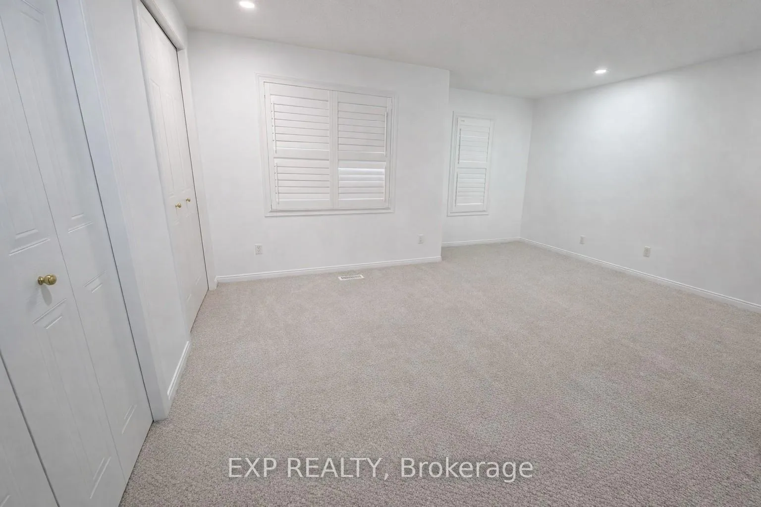 Photo 14 of 268 Blackhorne Drive, Kitchener — HOMEH